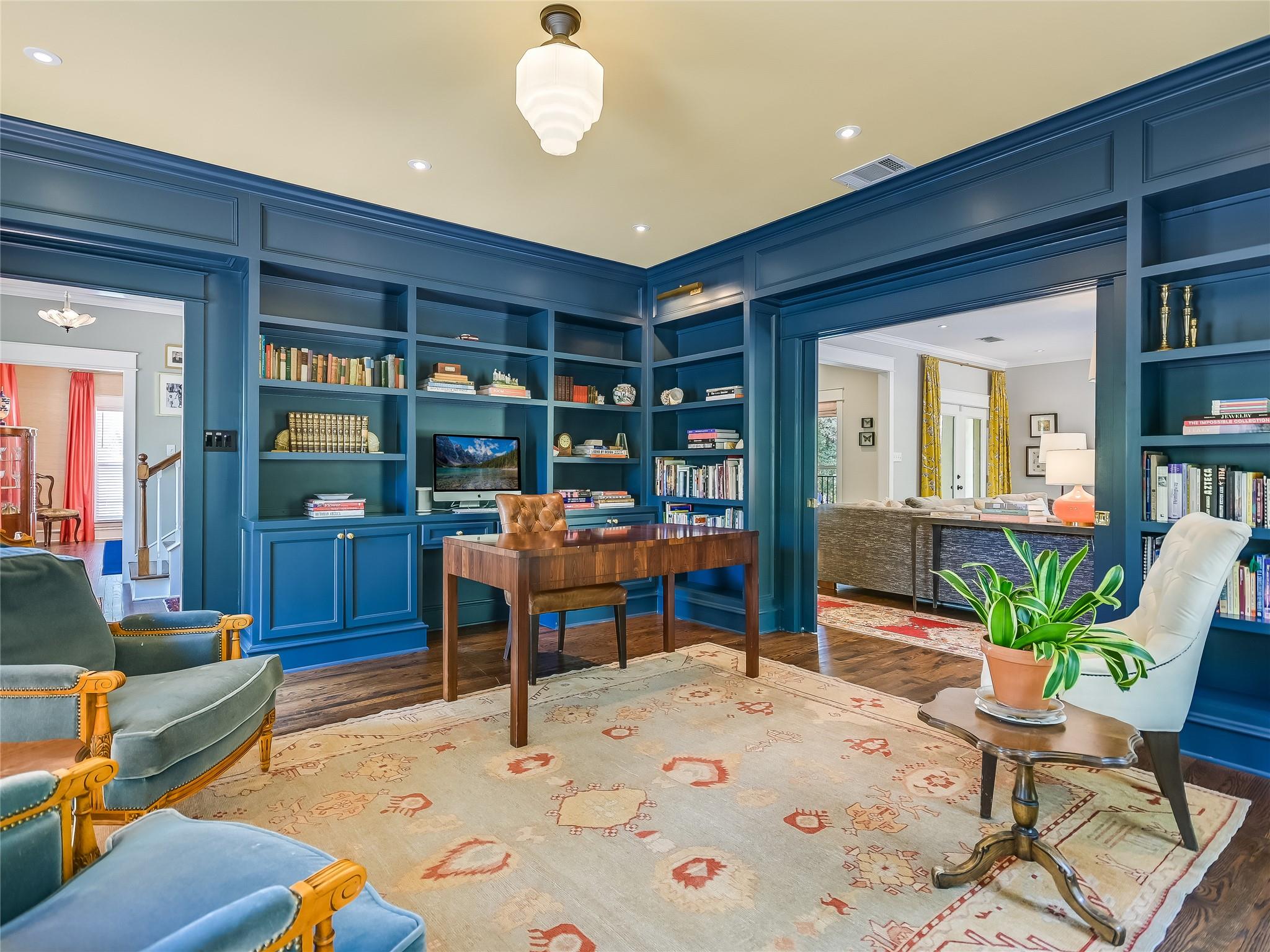 177 Colorado Dr, Cedar Creek, TX 78612