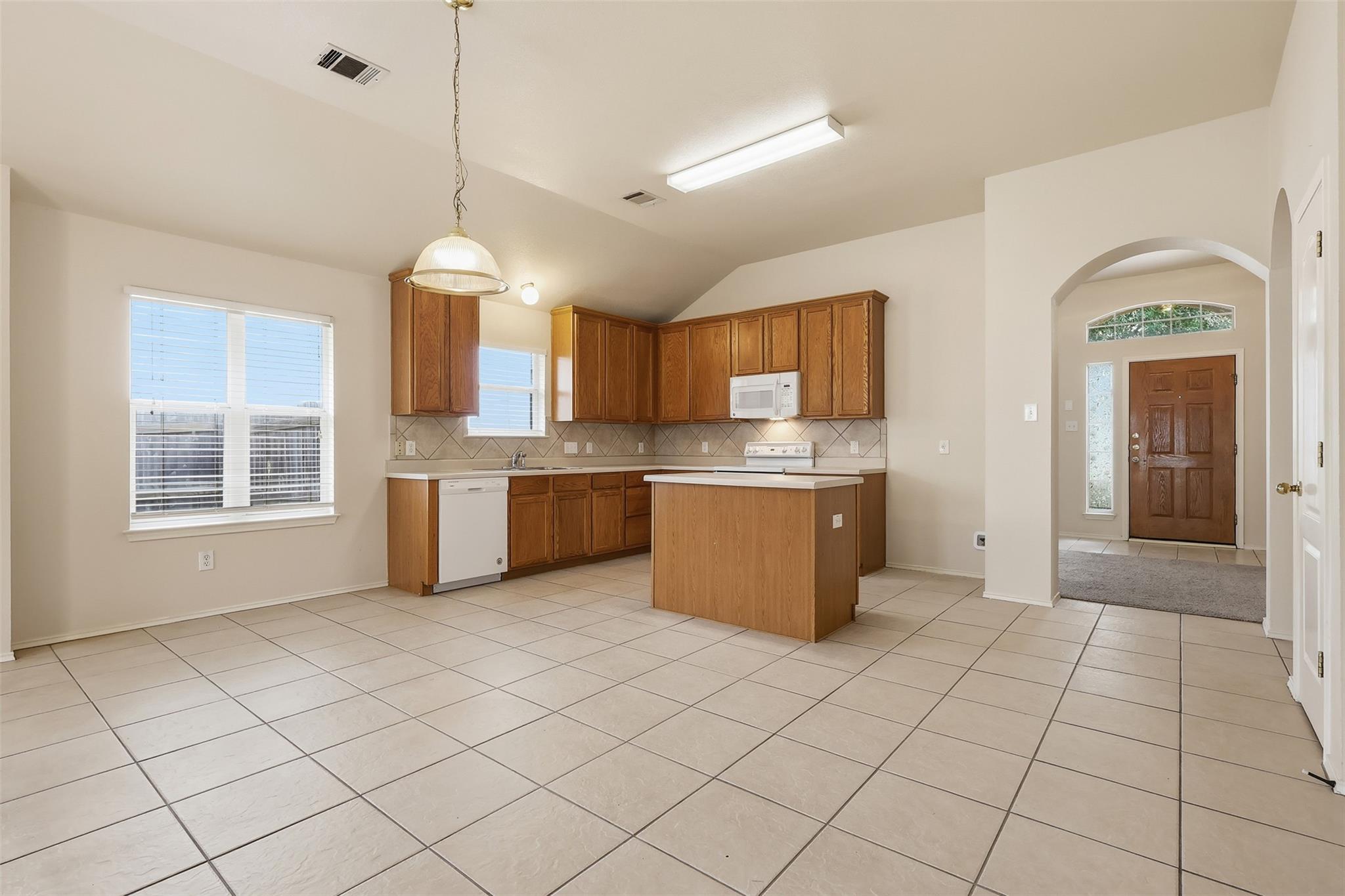 123 Aguilar Dr, Hutto, TX 78634