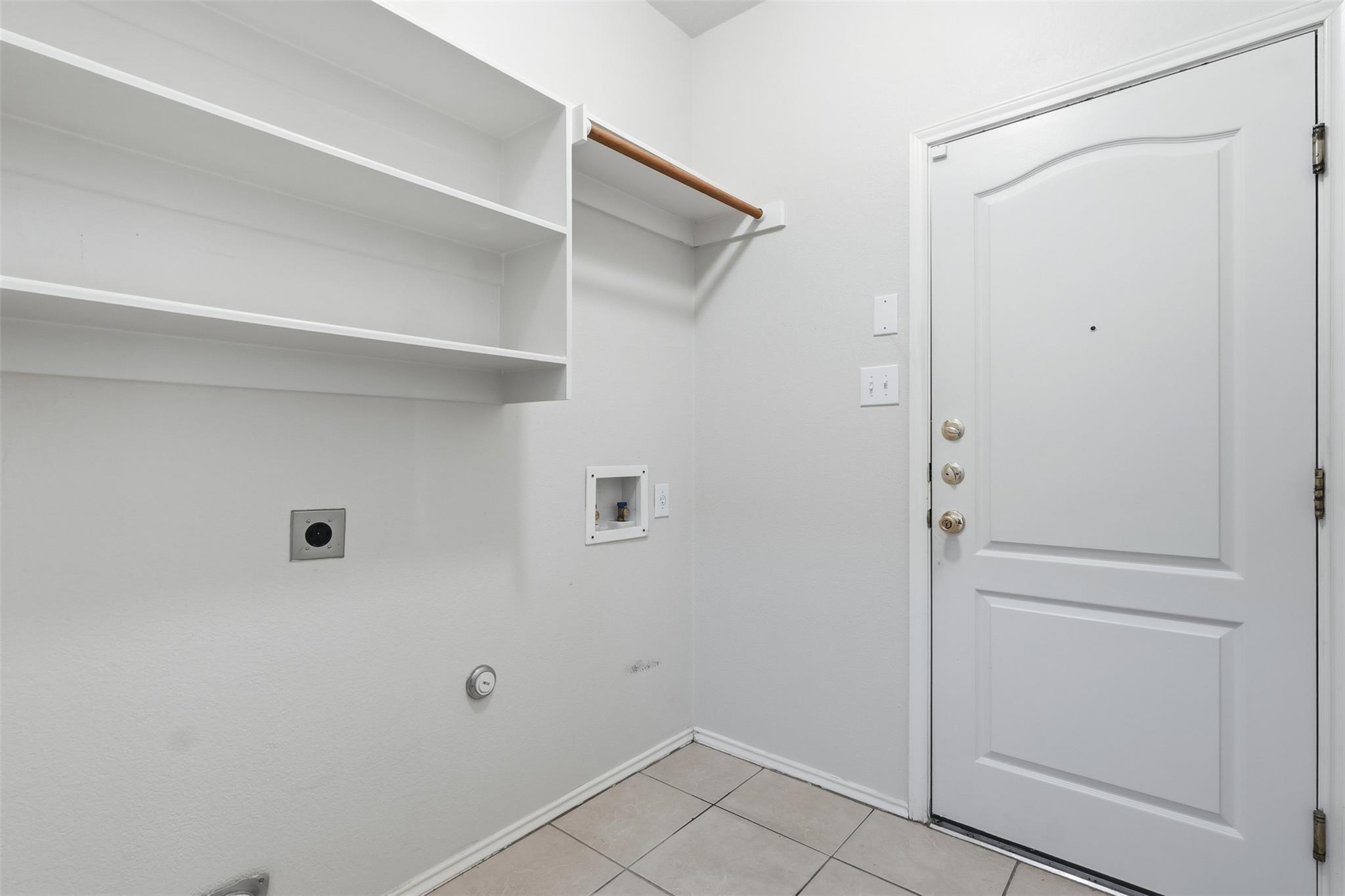 123 Aguilar Dr, Hutto, TX 78634