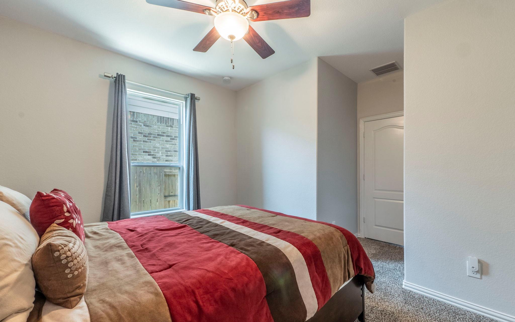 105 Penna Ln, Georgetown, TX 78628