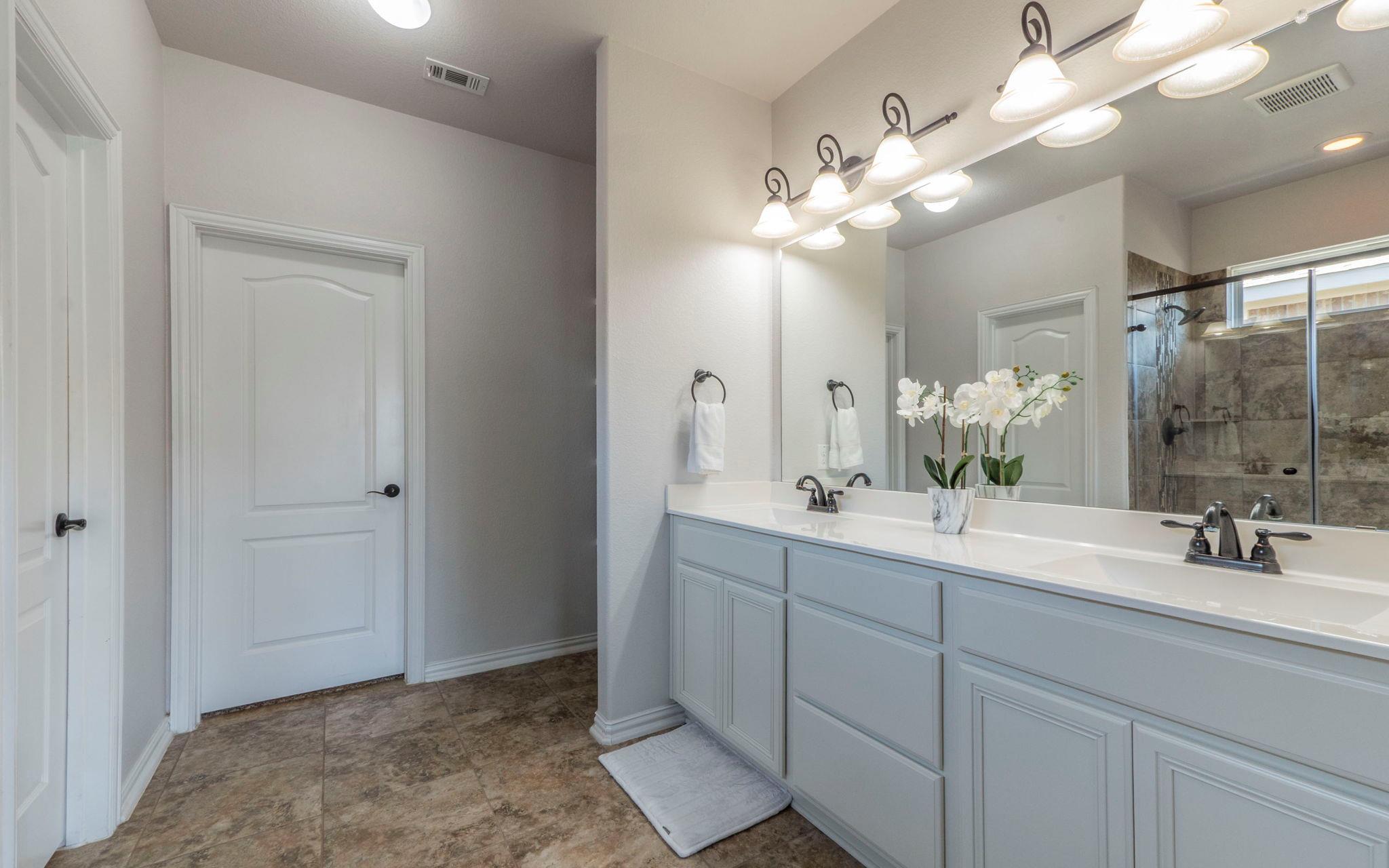 105 Penna Ln, Georgetown, TX 78628