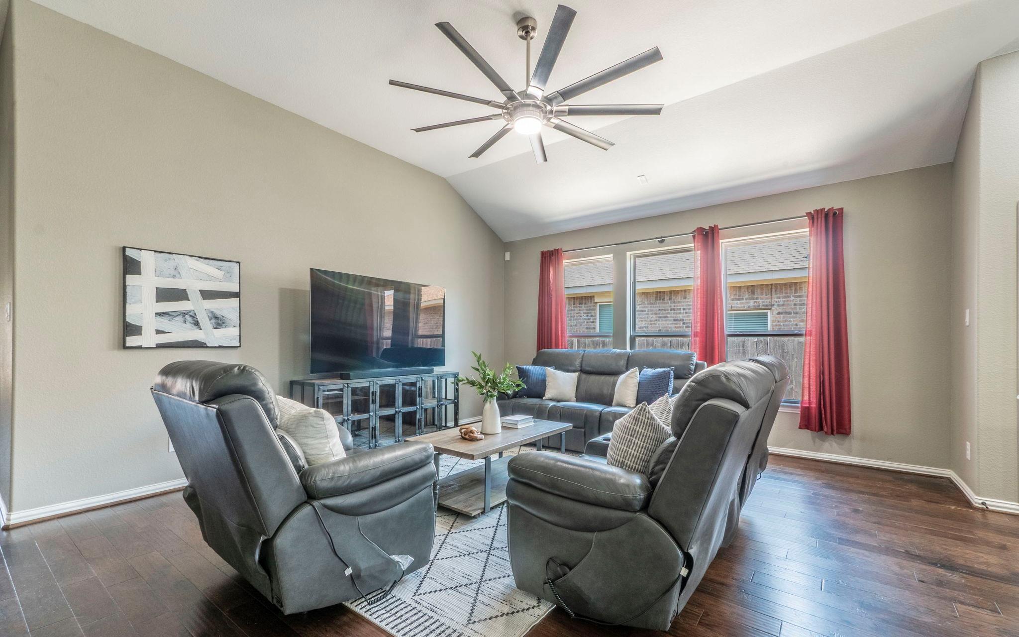 105 Penna Ln, Georgetown, TX 78628