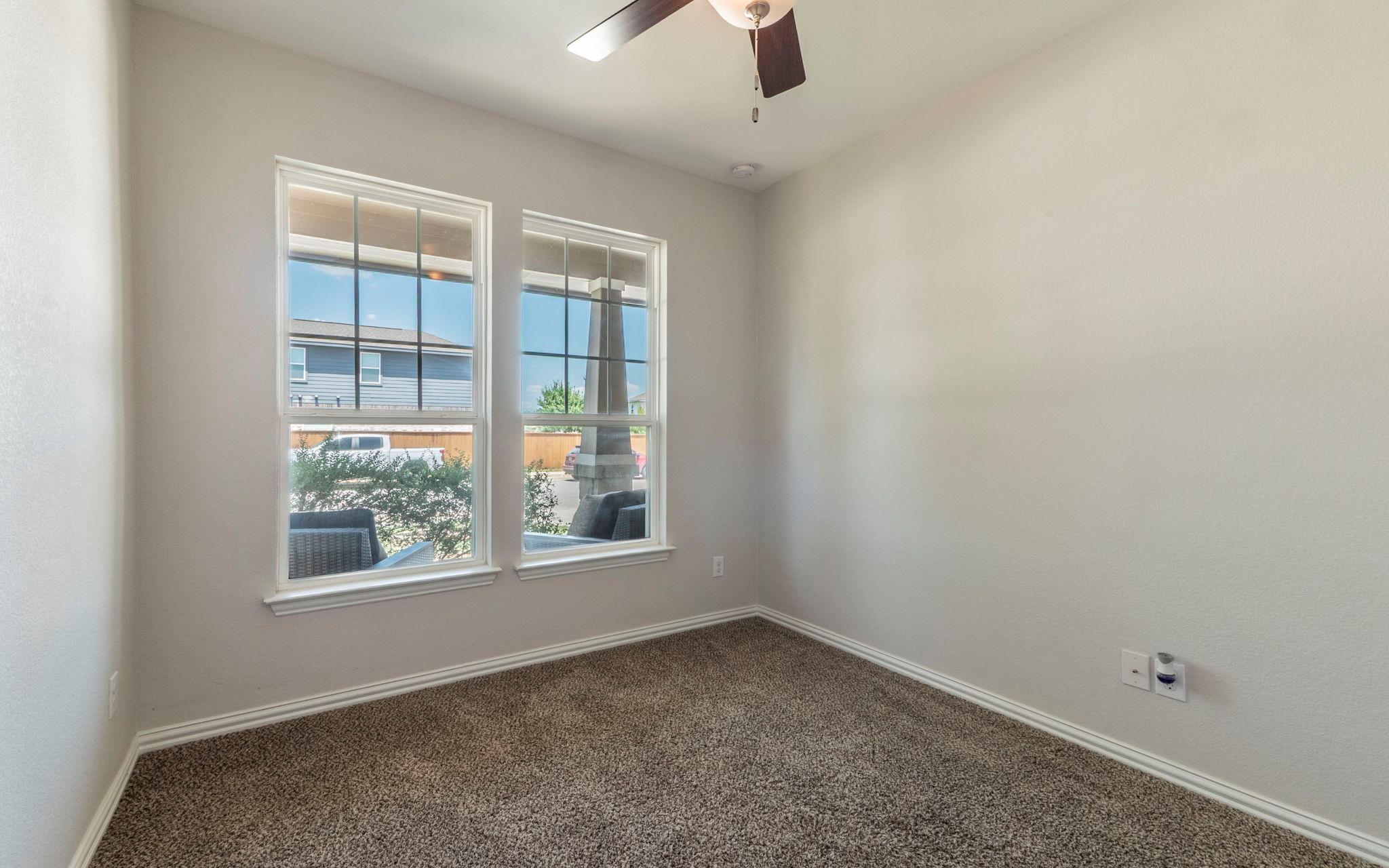 105 Penna Ln, Georgetown, TX 78628