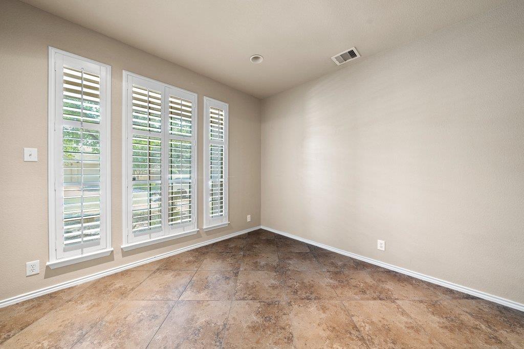 3014 Hidden Mdw, Seguin, TX 78155