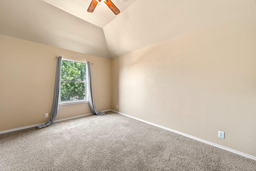 3014 Hidden Mdw, Seguin, TX 78155