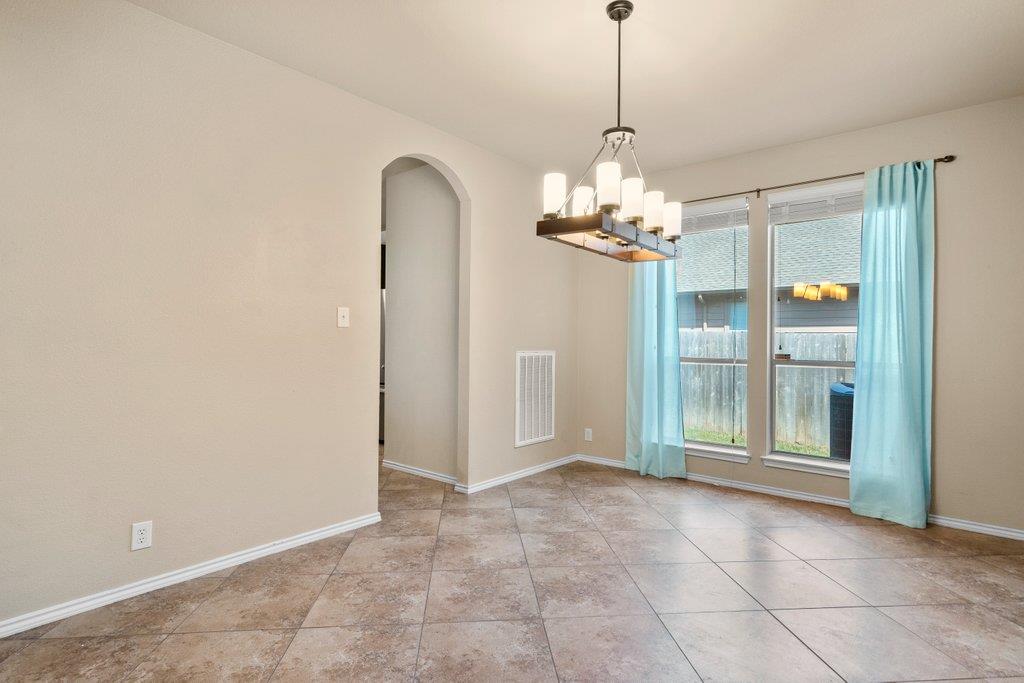 3014 Hidden Mdw, Seguin, TX 78155