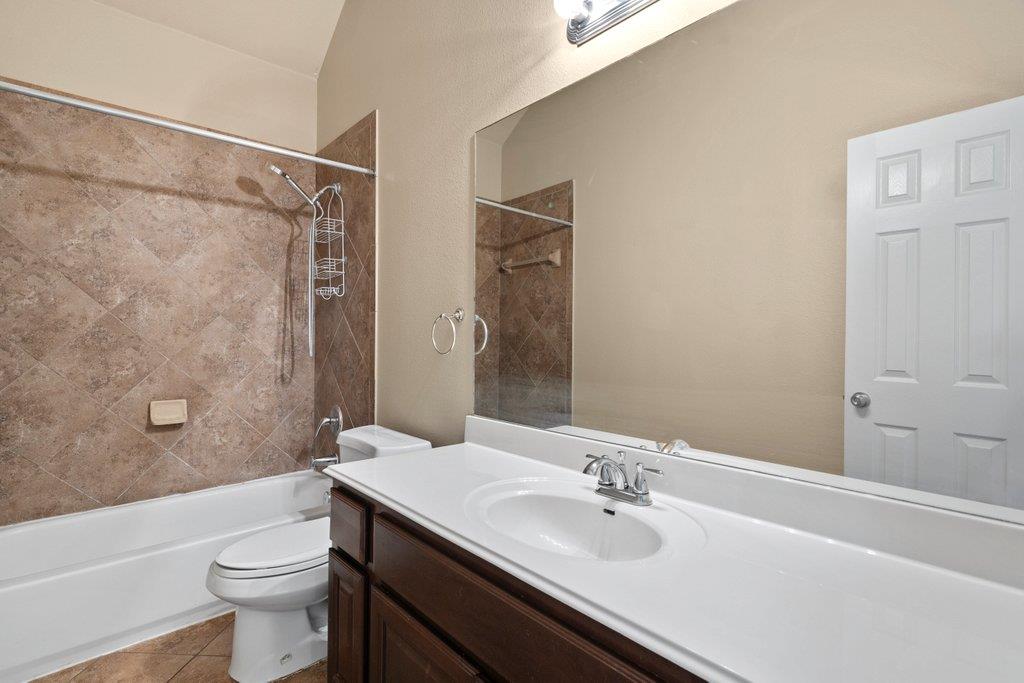 3014 Hidden Mdw, Seguin, TX 78155