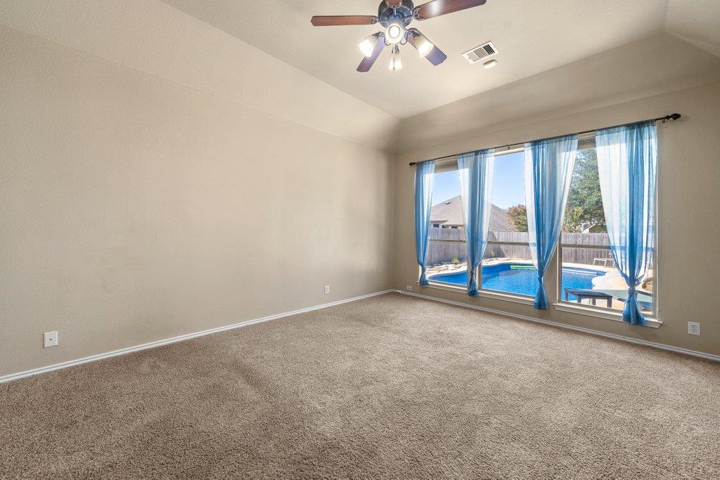 3014 Hidden Mdw, Seguin, TX 78155