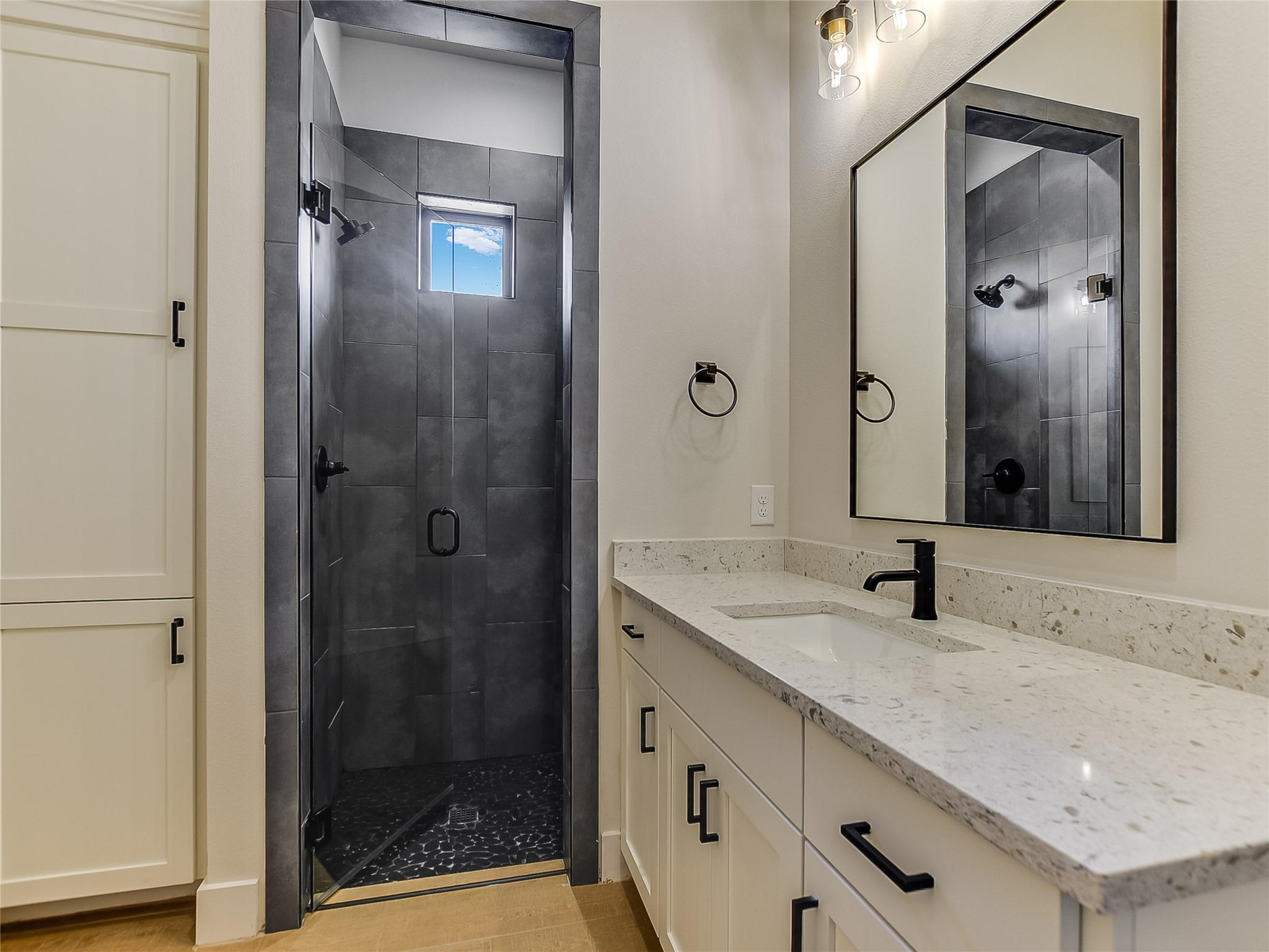 114 Captains Cove, Horseshoe Bay, TX 78657