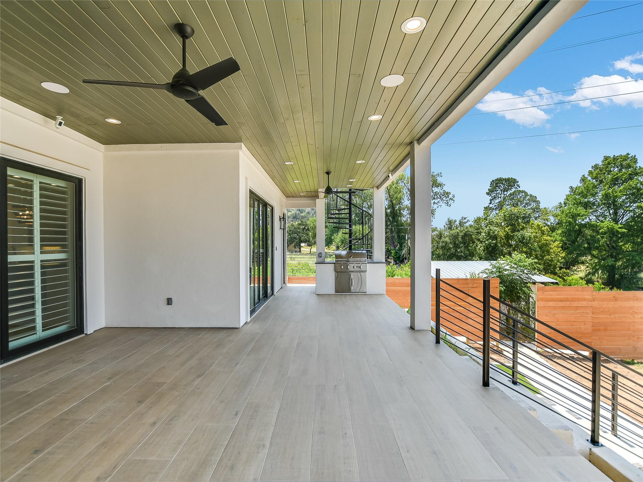 114 Captains Cove, Horseshoe Bay, TX 78657