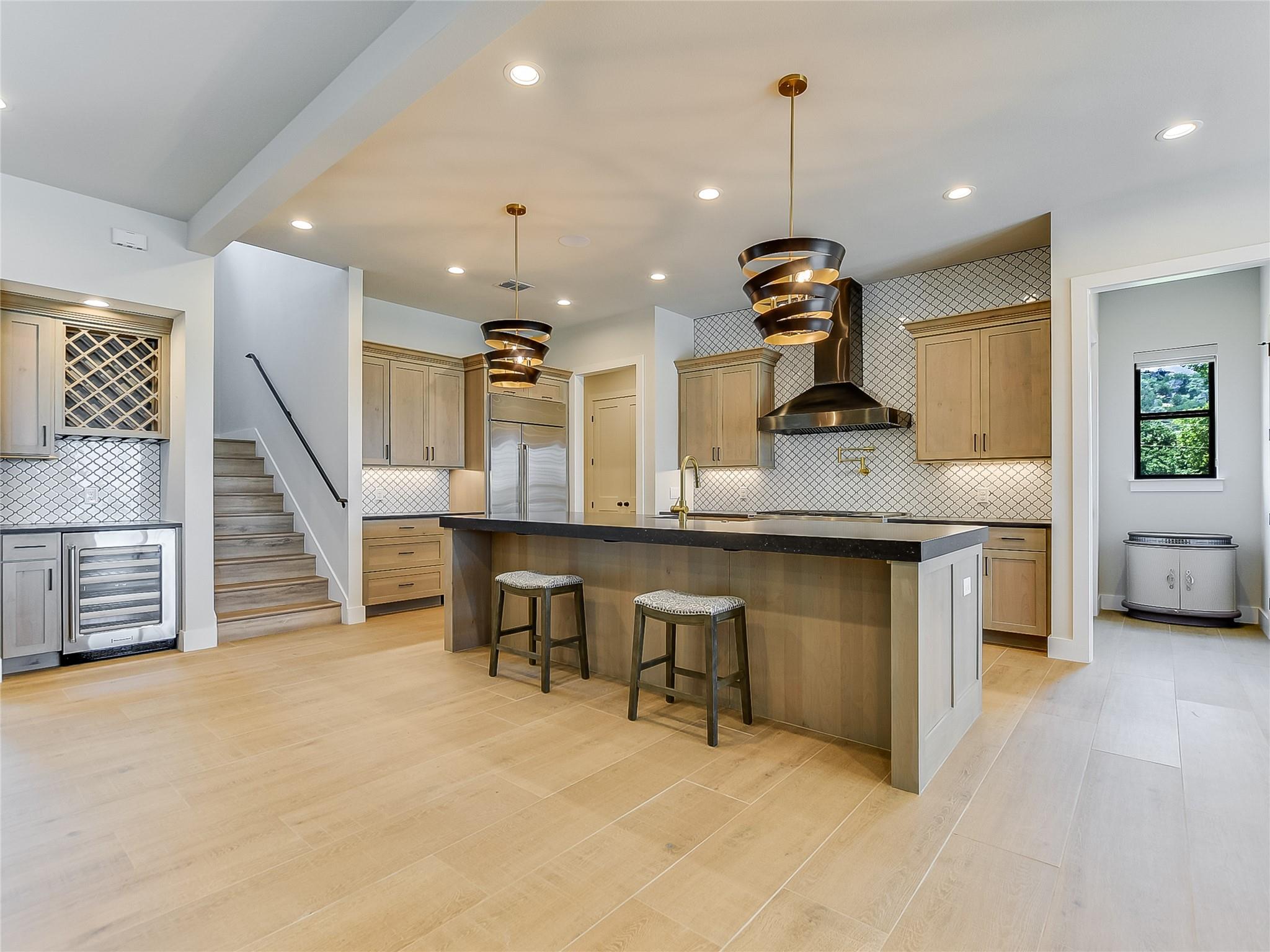 114 Captains Cove, Horseshoe Bay, TX 78657