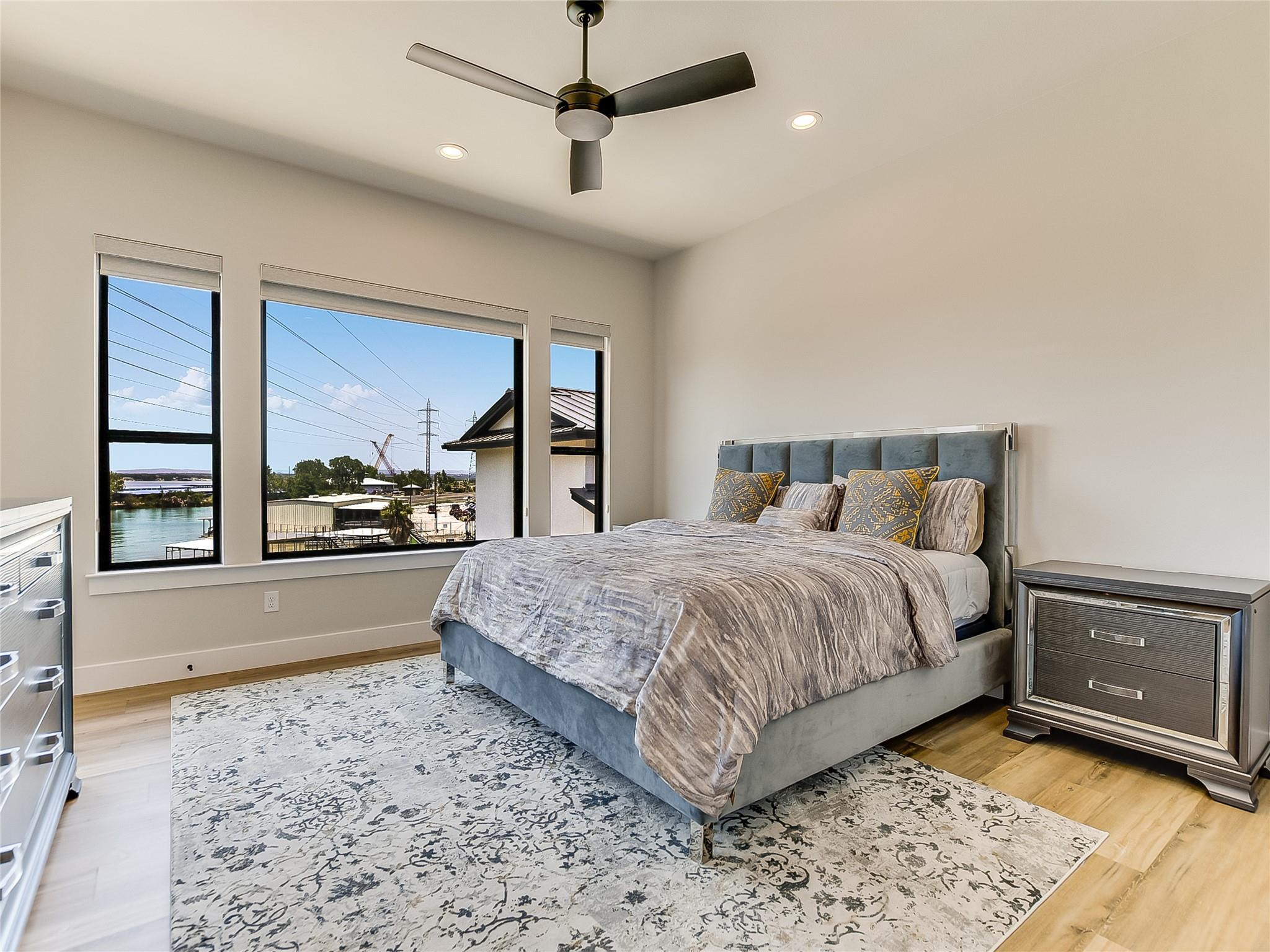 114 Captains Cove, Horseshoe Bay, TX 78657