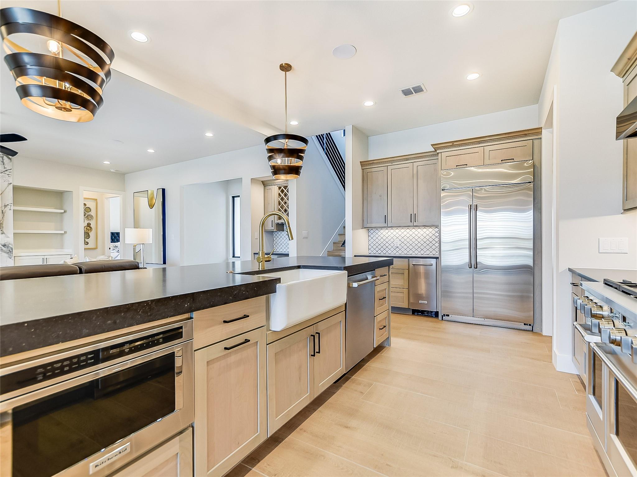 114 Captains Cove, Horseshoe Bay, TX 78657