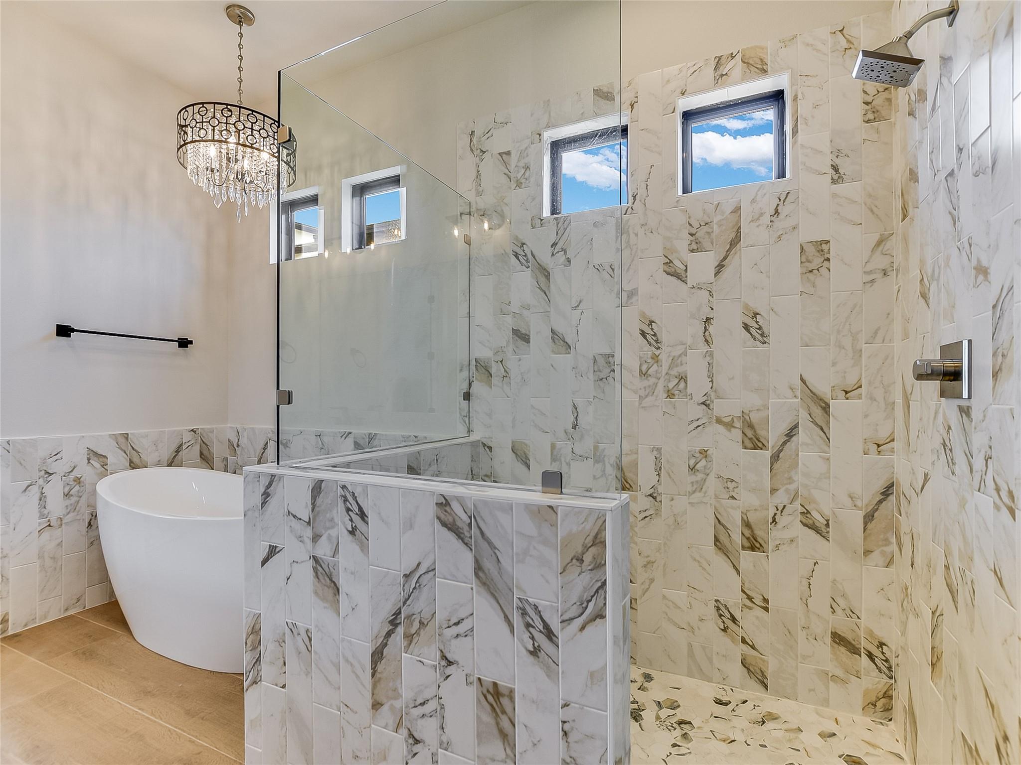 114 Captains Cove, Horseshoe Bay, TX 78657