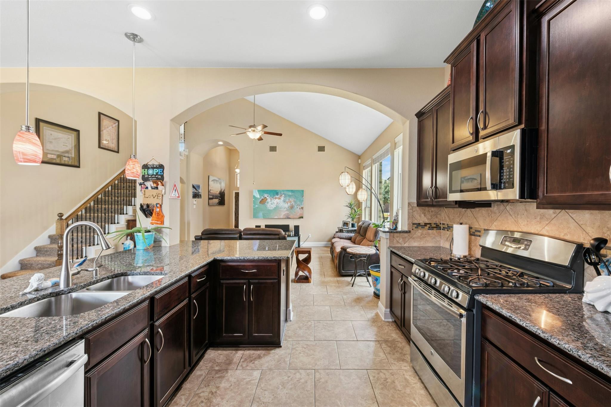 17905 Crimson Apple Way, Pflugerville, TX 78660