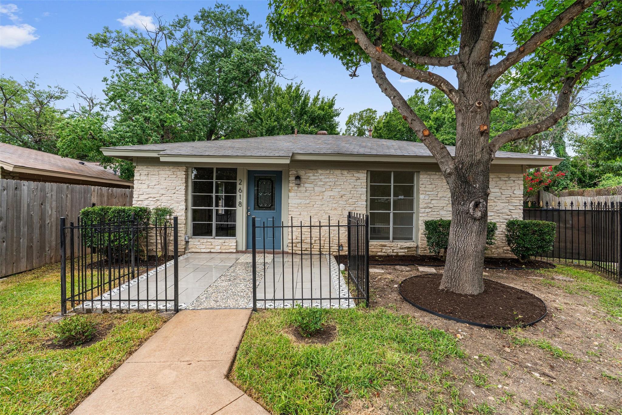 2616 & 2618 Audubon Pl, Austin, TX 78741