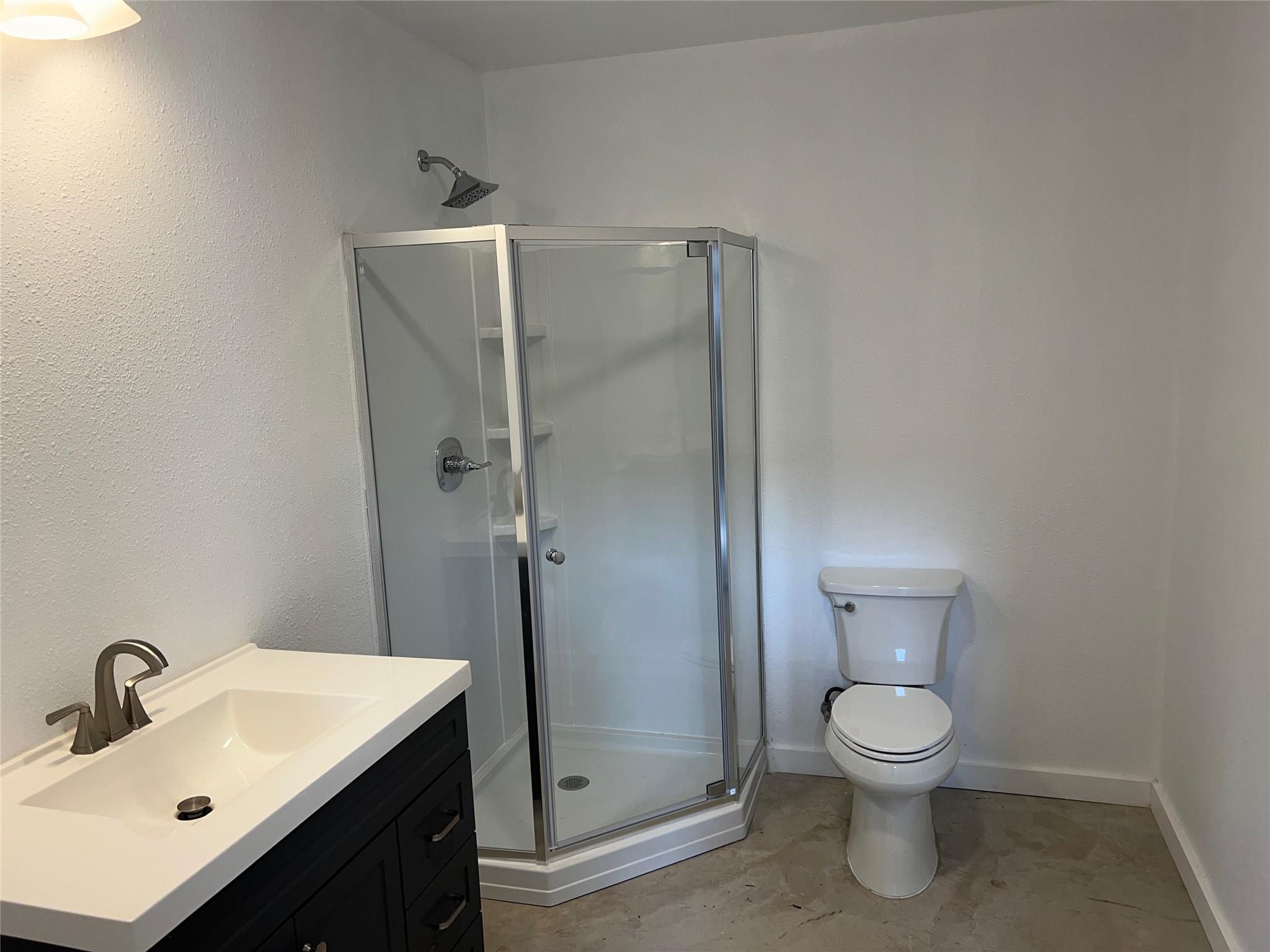 25102 WHITNEY Dr, Spicewood, TX 78669