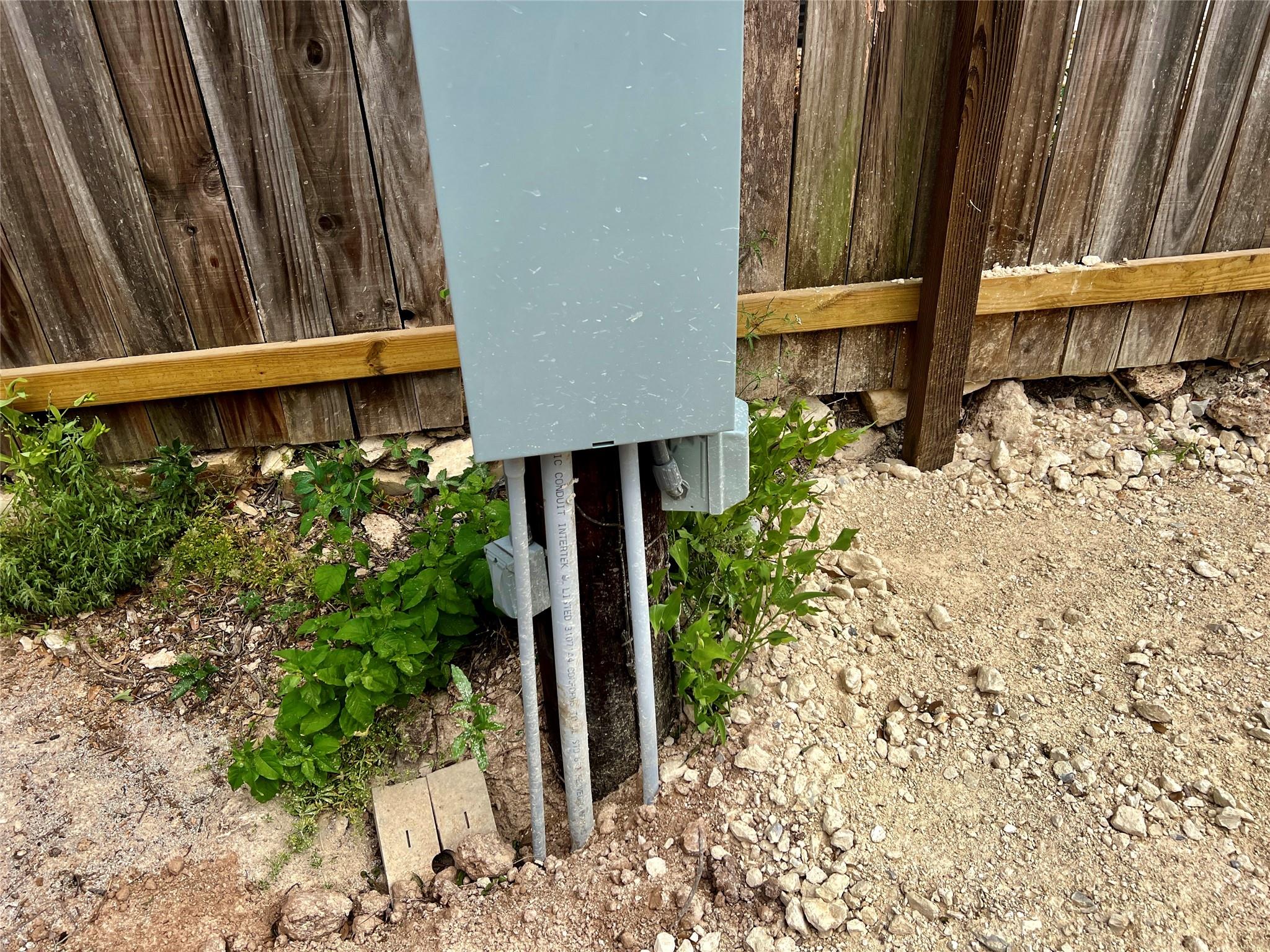 25102 WHITNEY Dr, Spicewood, TX 78669