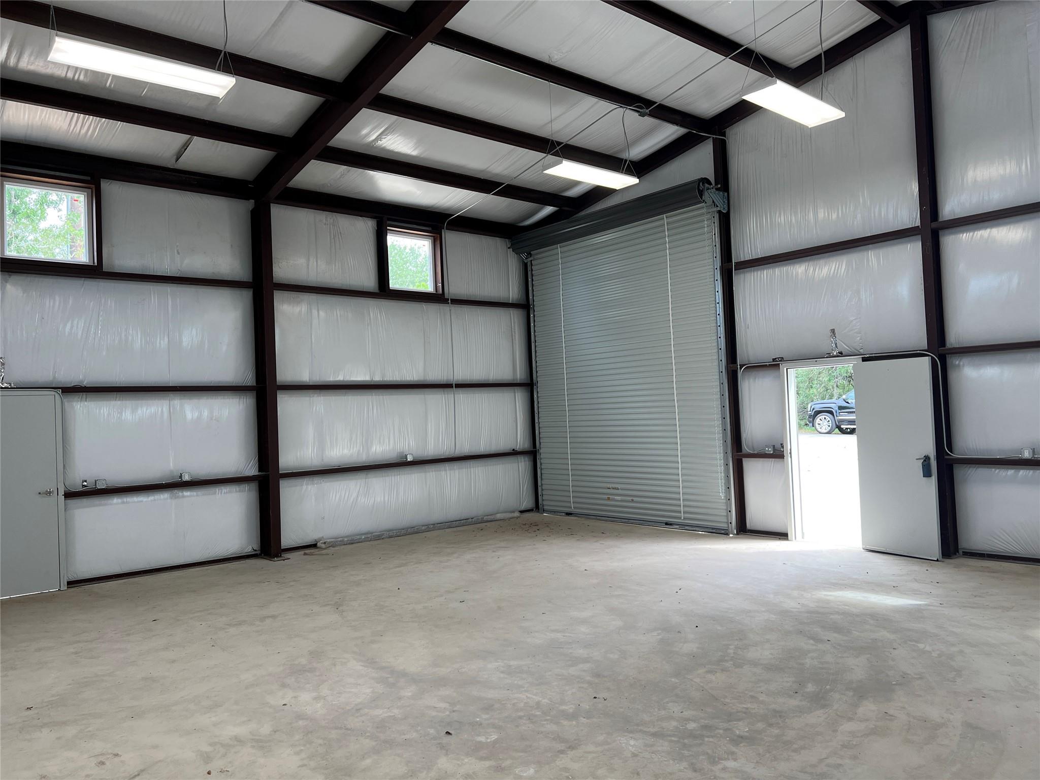 25102 WHITNEY Dr, Spicewood, TX 78669