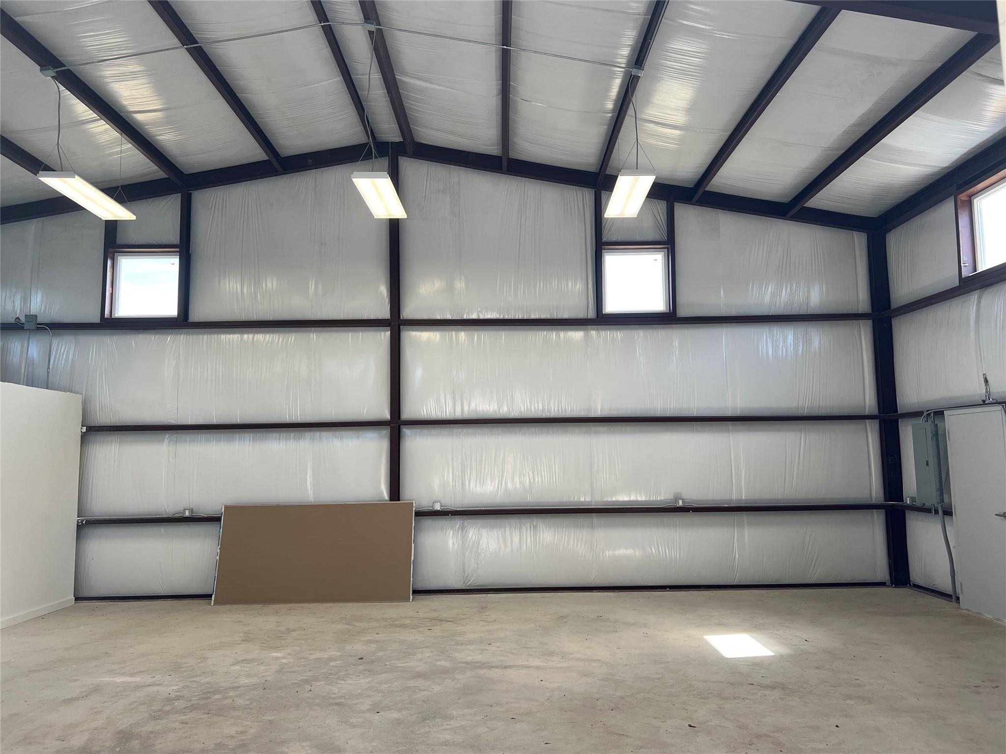 25102 WHITNEY Dr, Spicewood, TX 78669