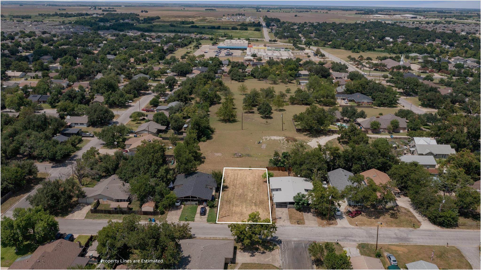 1310 Marshall St, Taylor, TX 76574