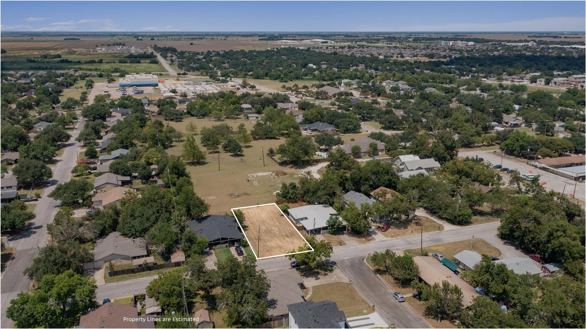 1310 Marshall St, Taylor, TX 76574