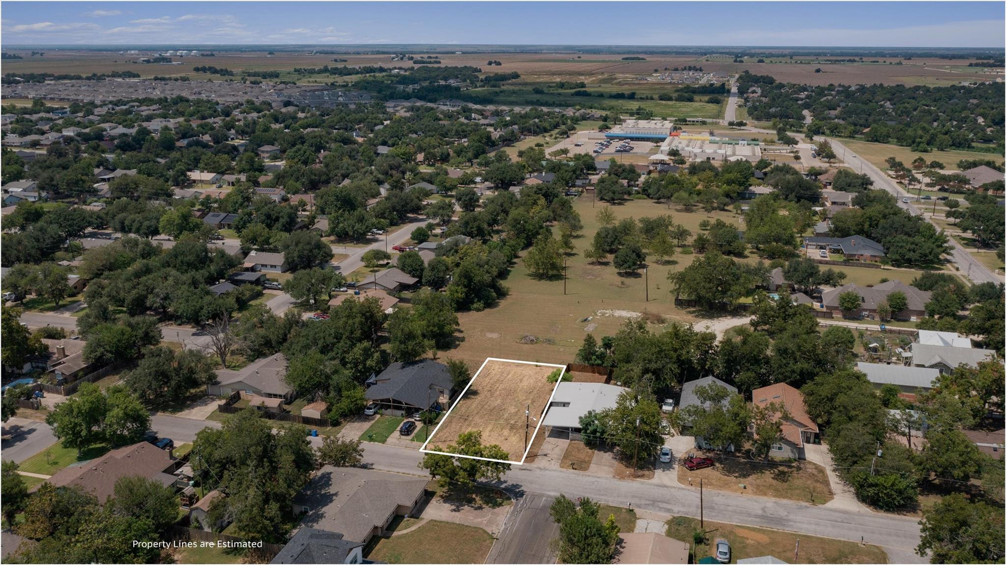 1310 Marshall St, Taylor, TX 76574