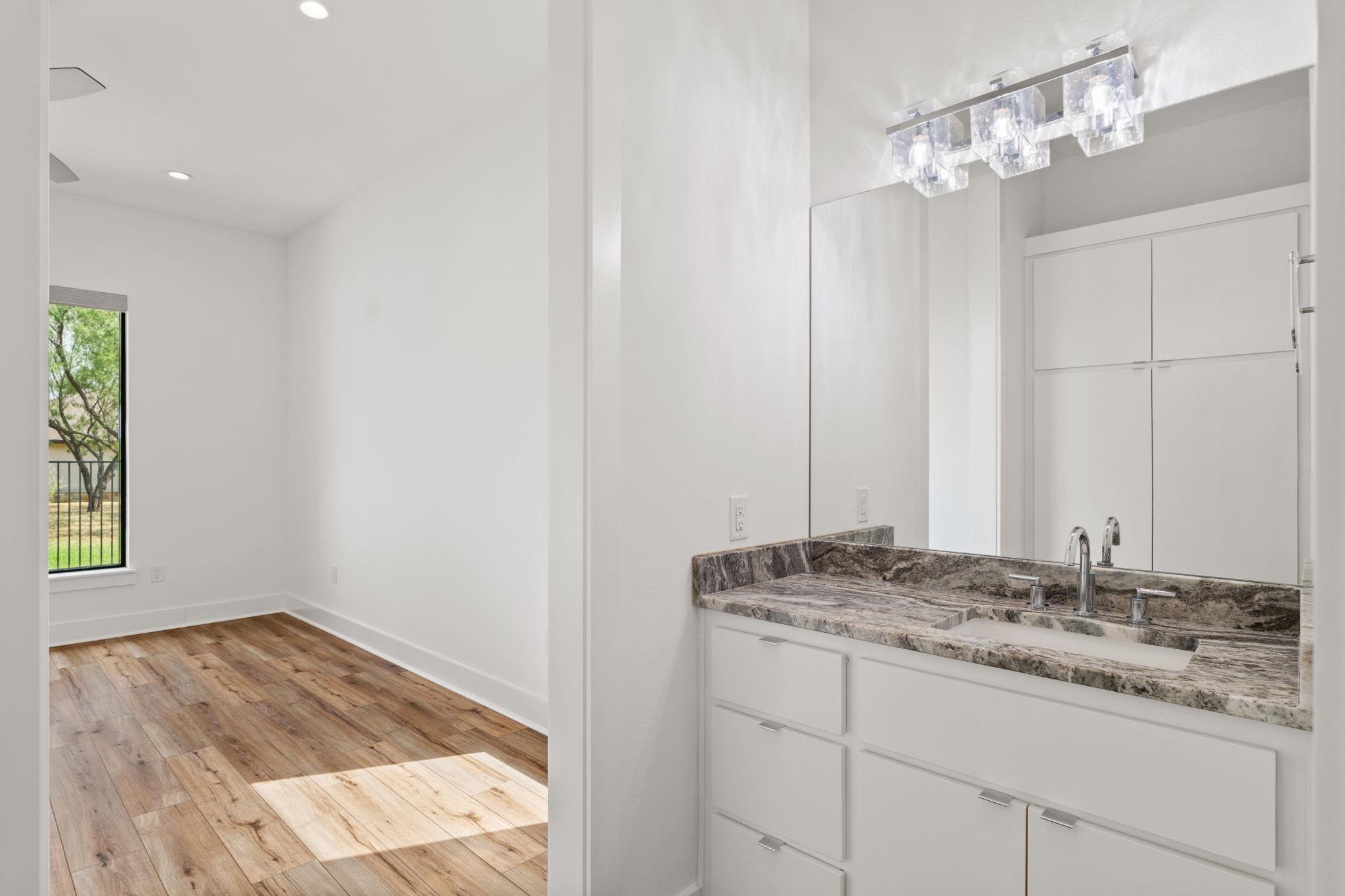 301 Eocene, Horseshoe Bay, TX 78657