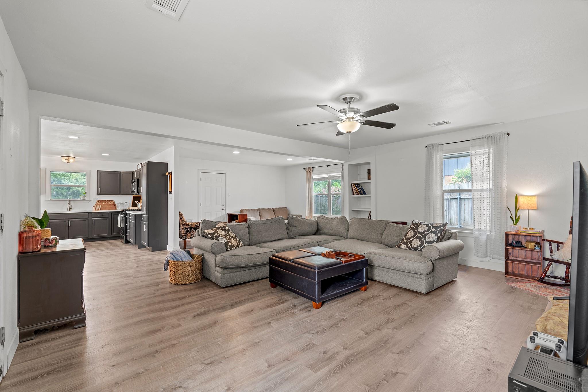 508 San Jacinto Dr, Rockdale, TX 76567