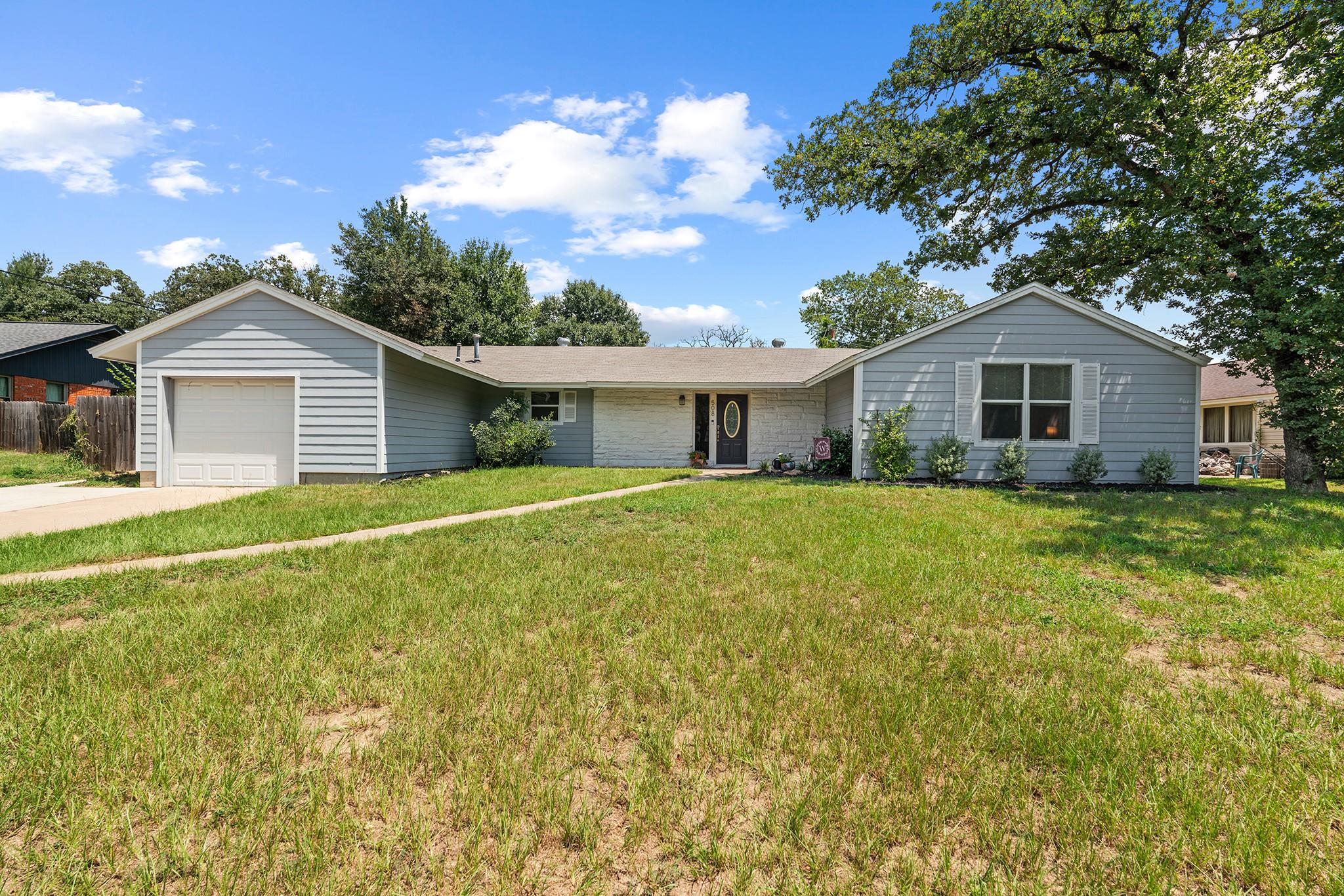 508 San Jacinto Dr, Rockdale, TX 76567