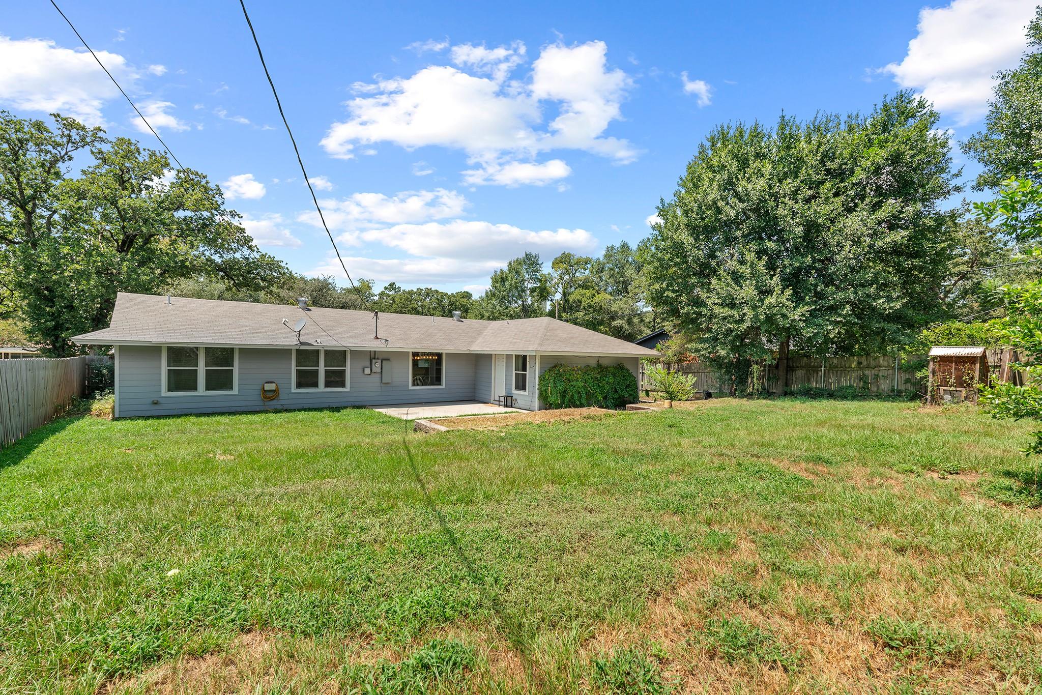 508 San Jacinto Dr, Rockdale, TX 76567