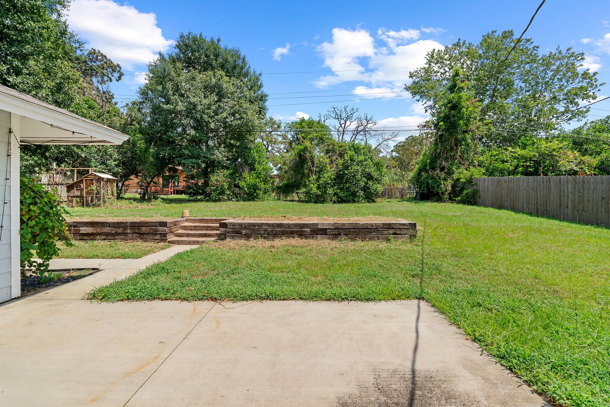 508 San Jacinto Dr, Rockdale, TX 76567