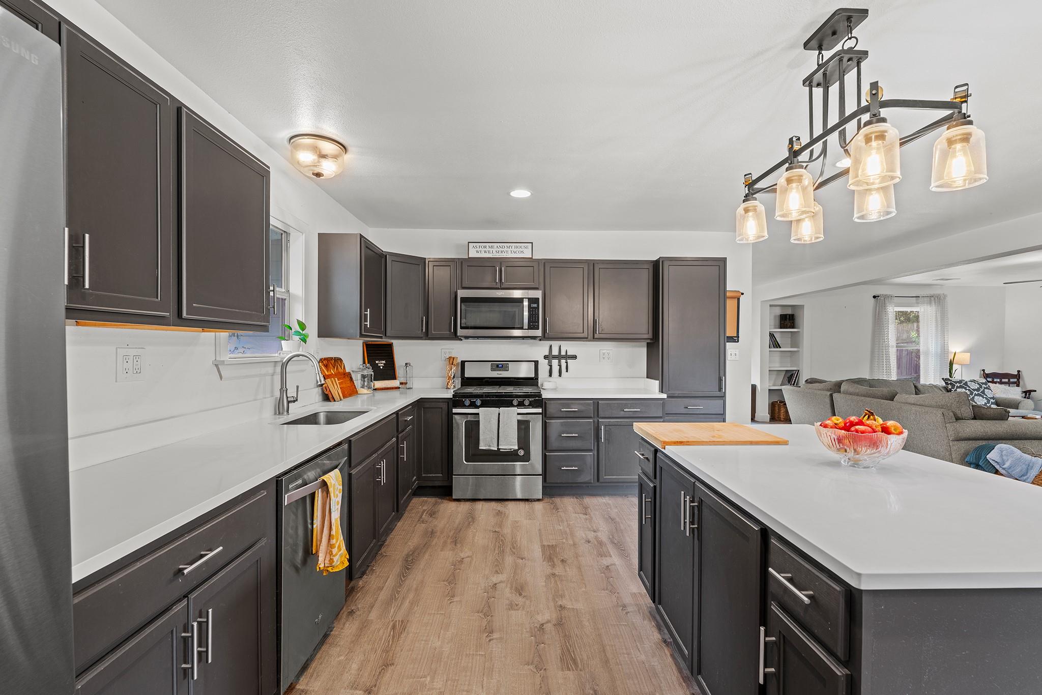 508 San Jacinto Dr, Rockdale, TX 76567