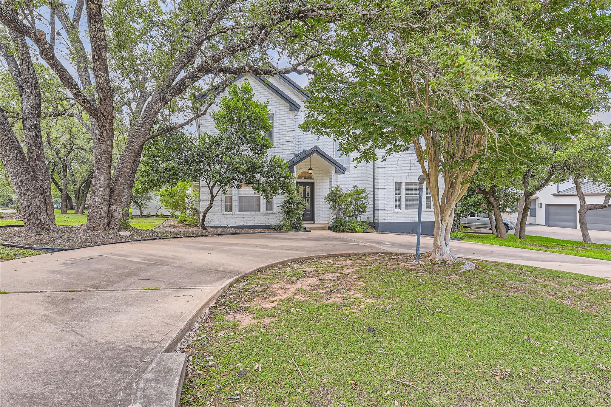 1918 Lakeway Blvd, Lakeway, TX 78734