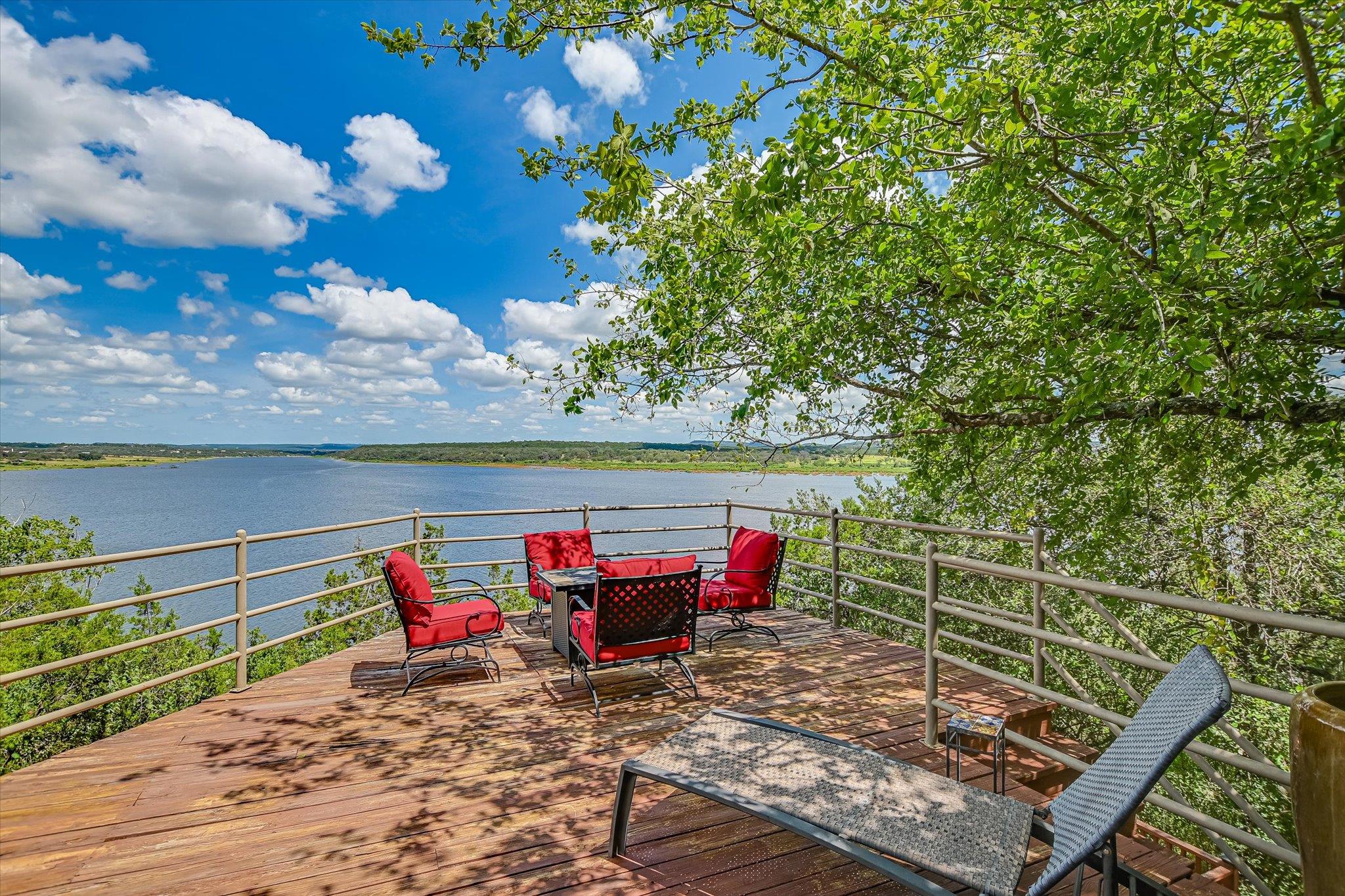 102 Center Cove I, Spicewood, TX 78669