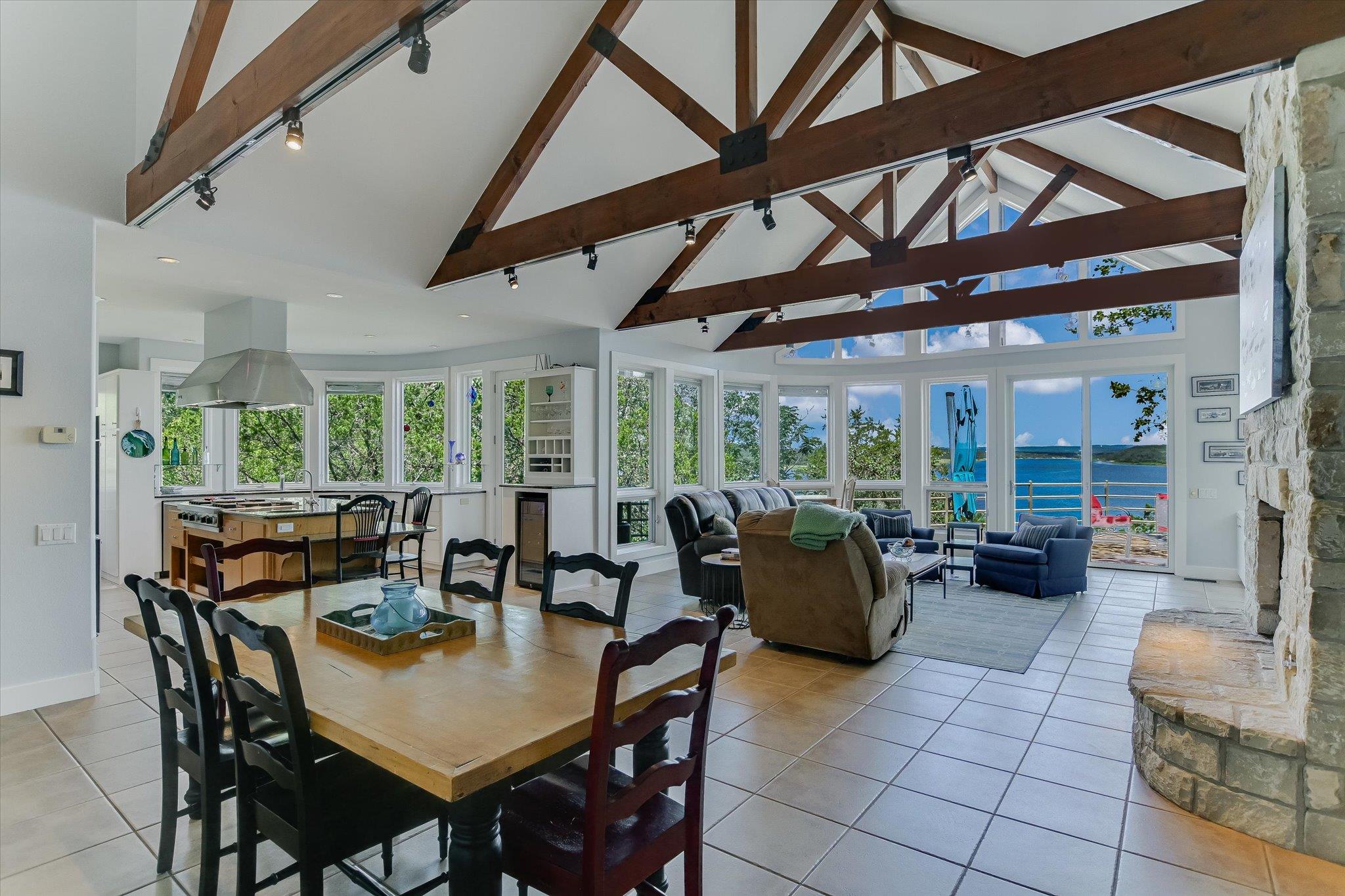 102 Center Cove I, Spicewood, TX 78669