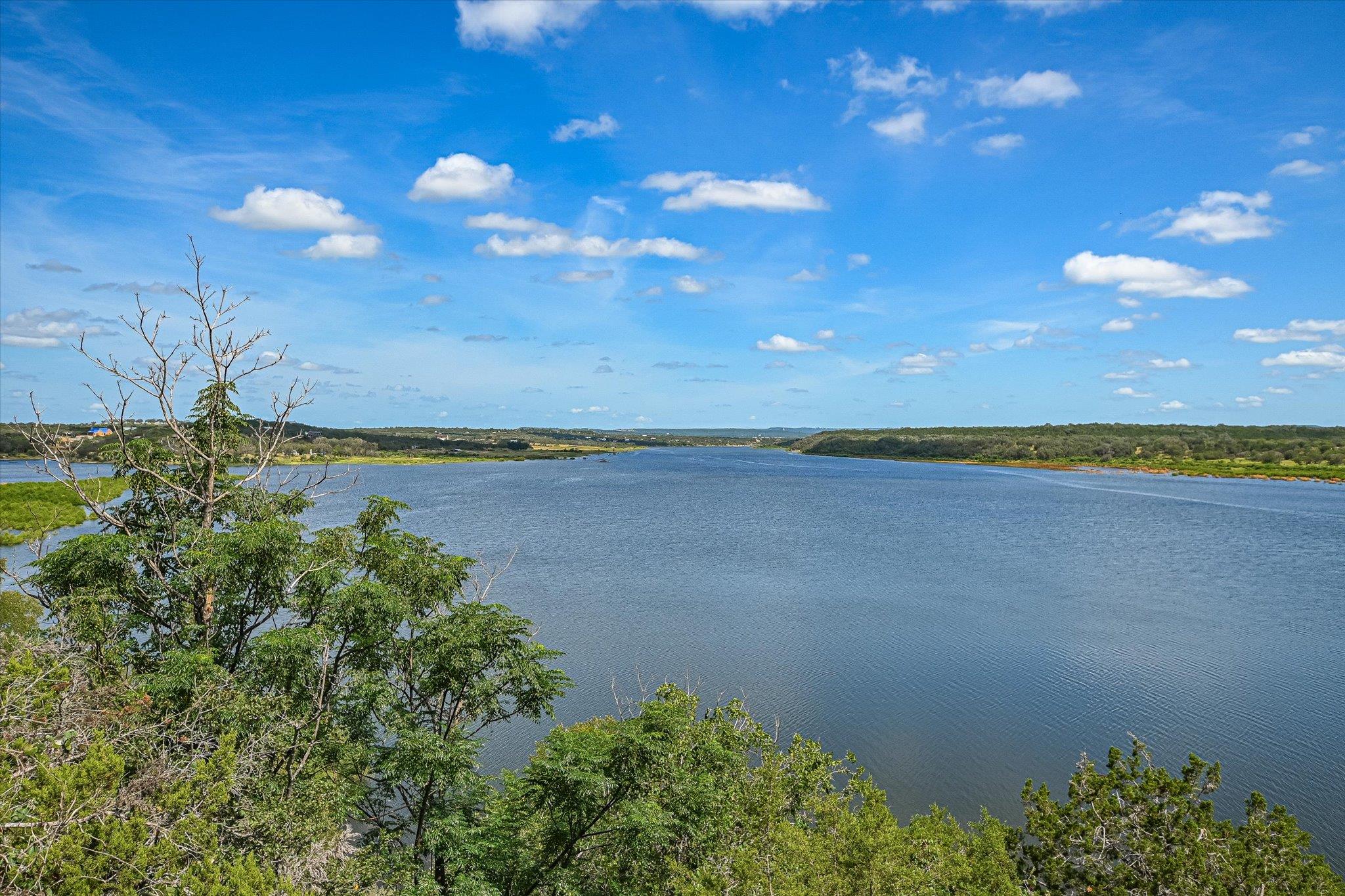 102 Center Cove I, Spicewood, TX 78669