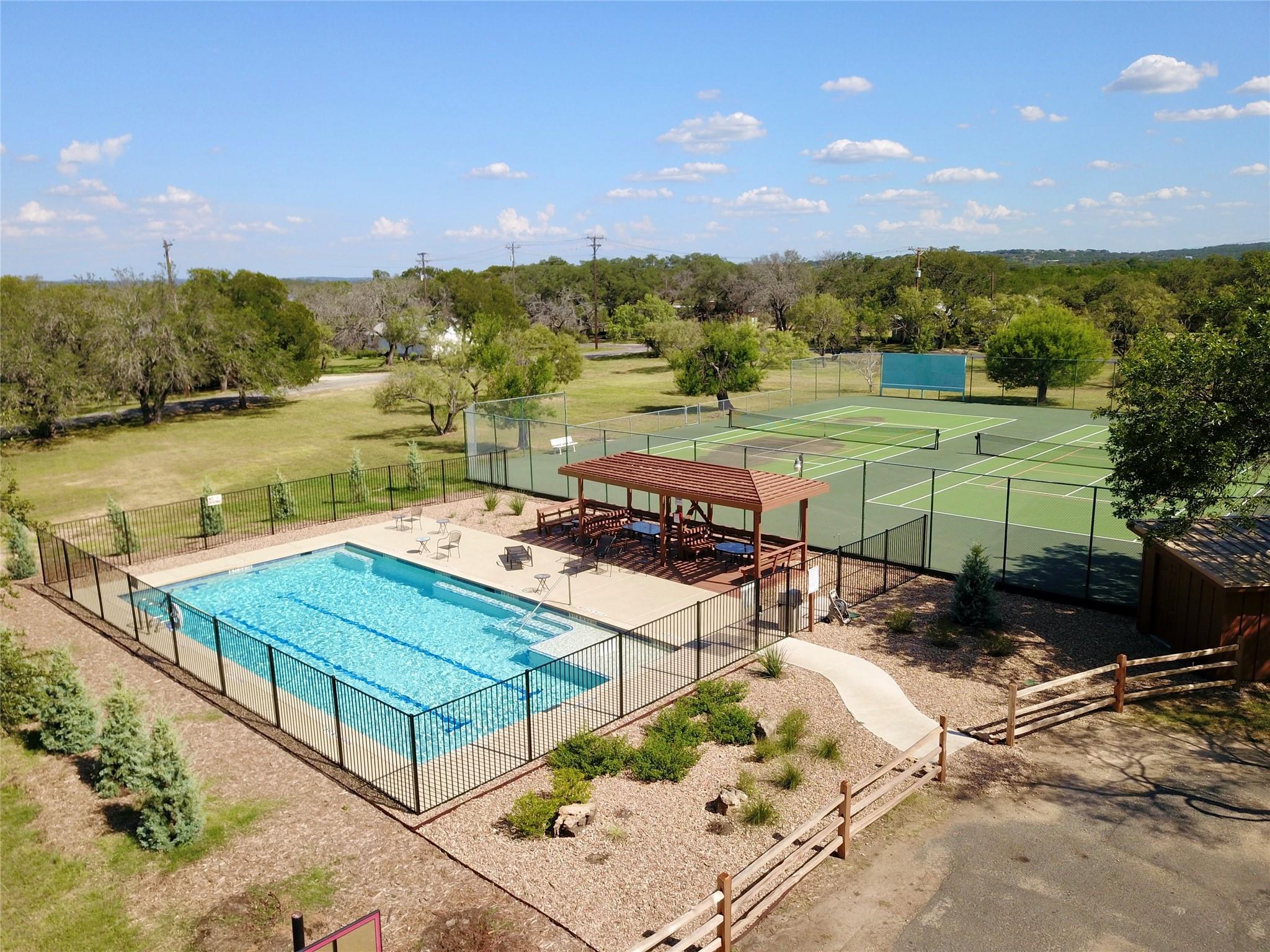 102 Center Cove I, Spicewood, TX 78669