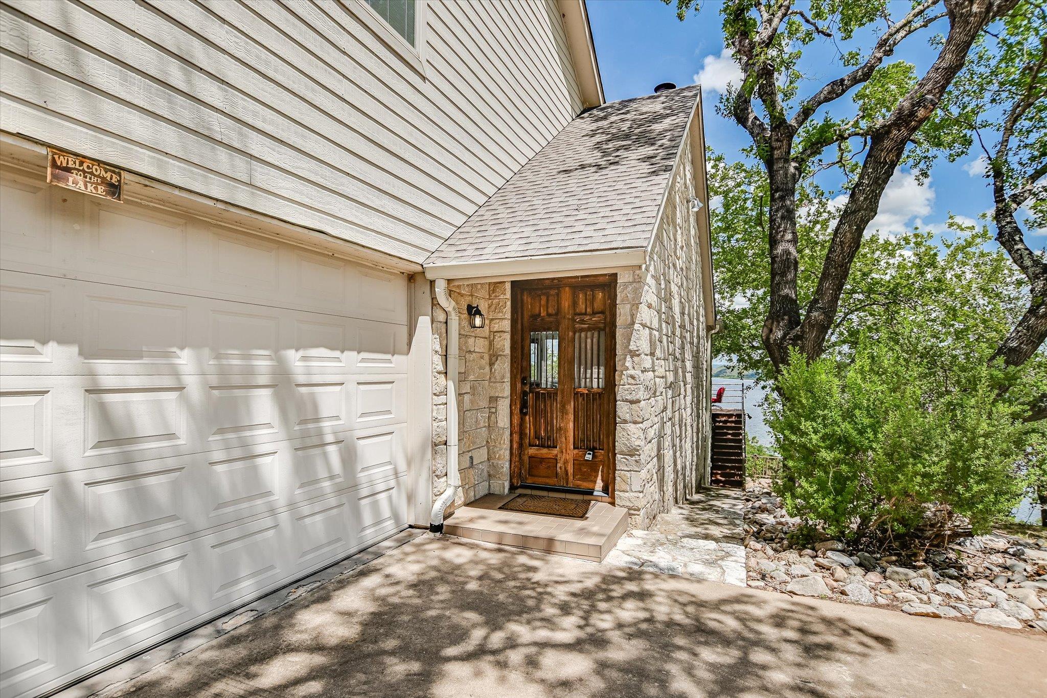 102 Center Cove I, Spicewood, TX 78669