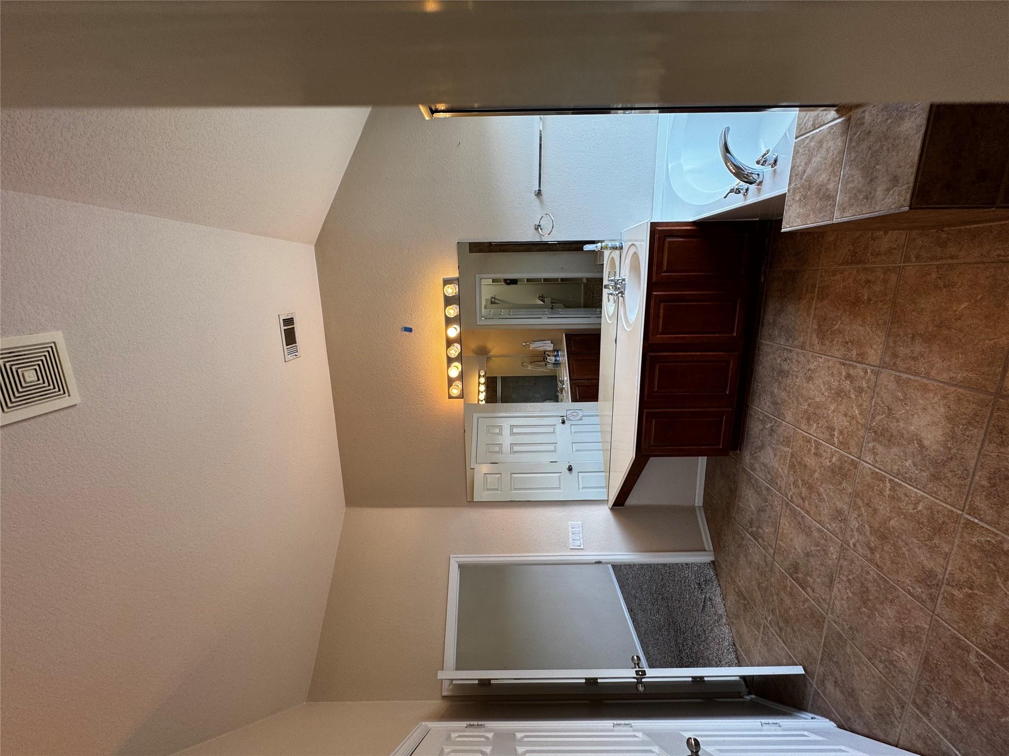 301 Winecup Way, Austin, TX 78737