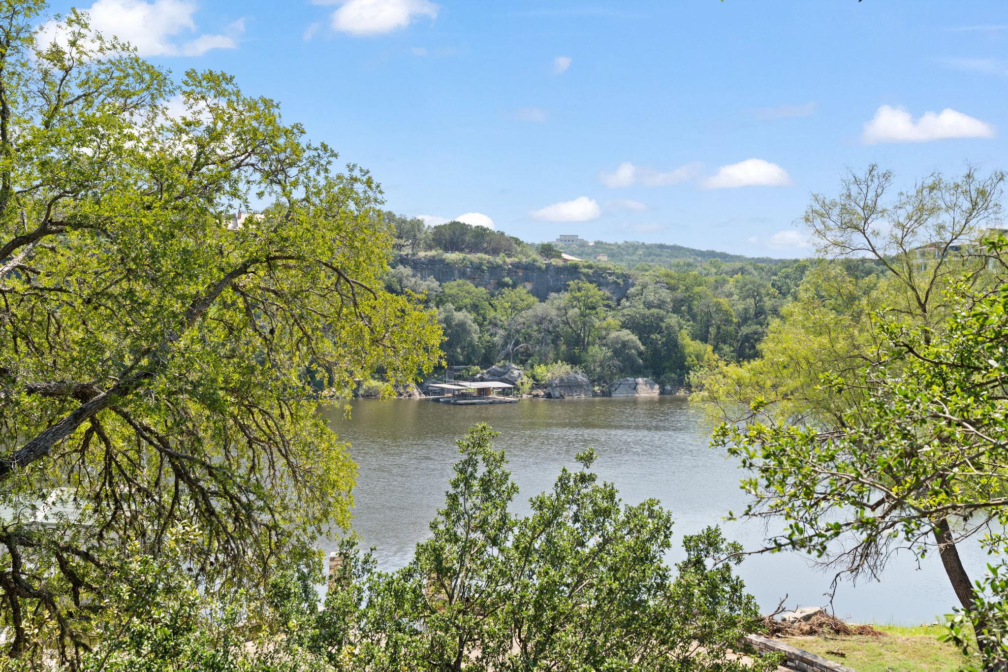 1517 Likeness Rd, Spicewood, TX 78669