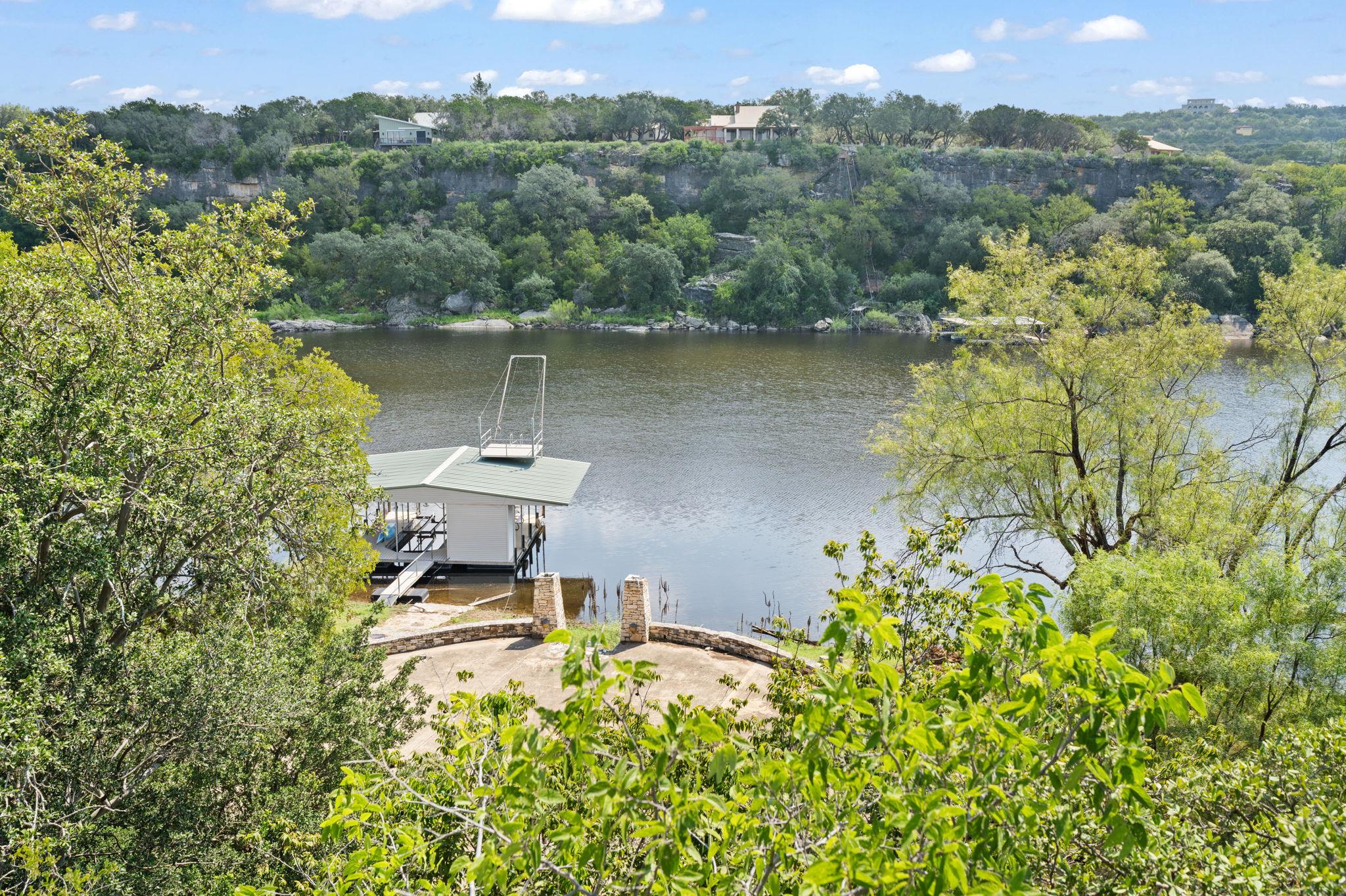 1517 Likeness Rd, Spicewood, TX 78669