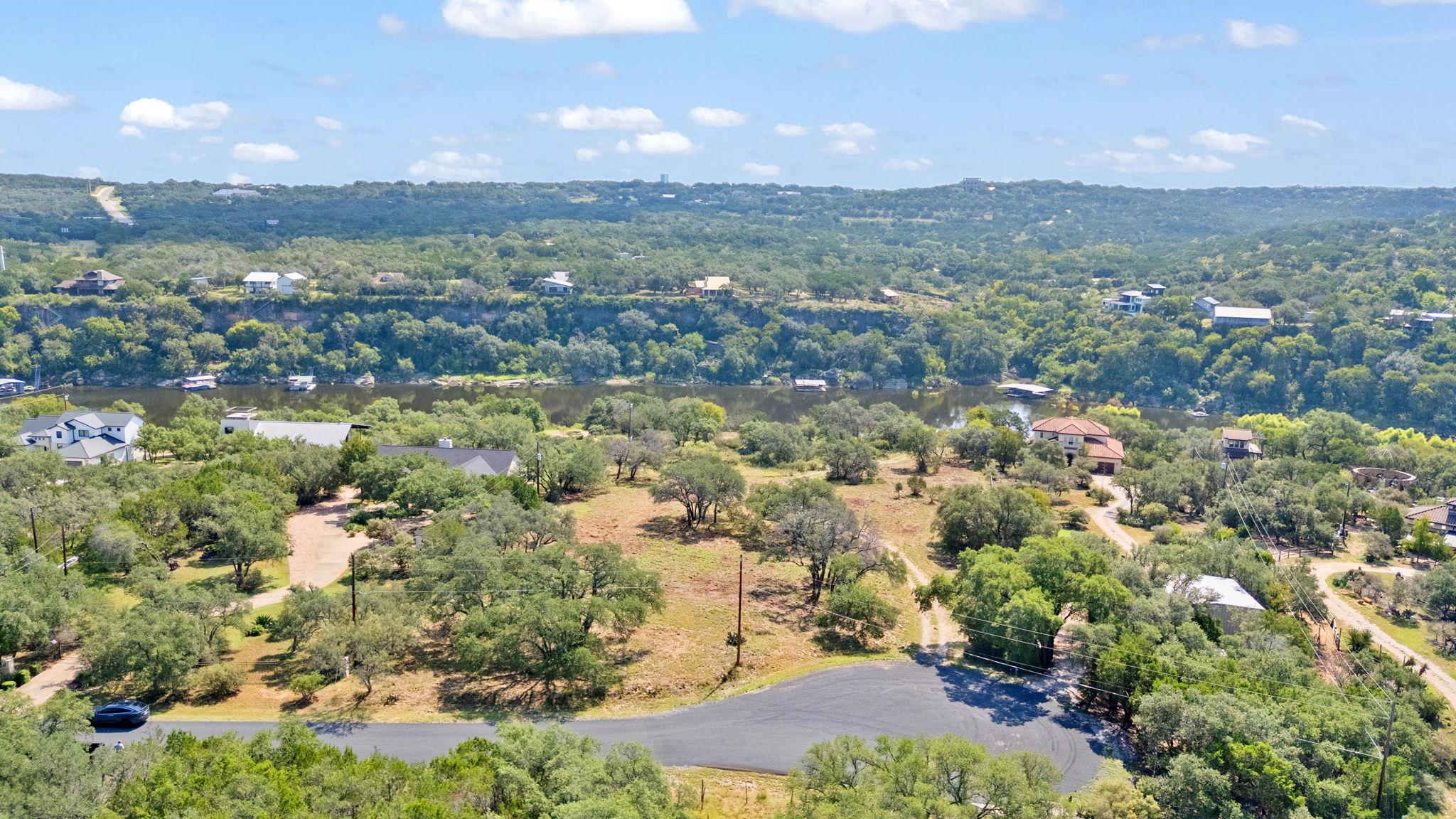 1517 Likeness Rd, Spicewood, TX 78669