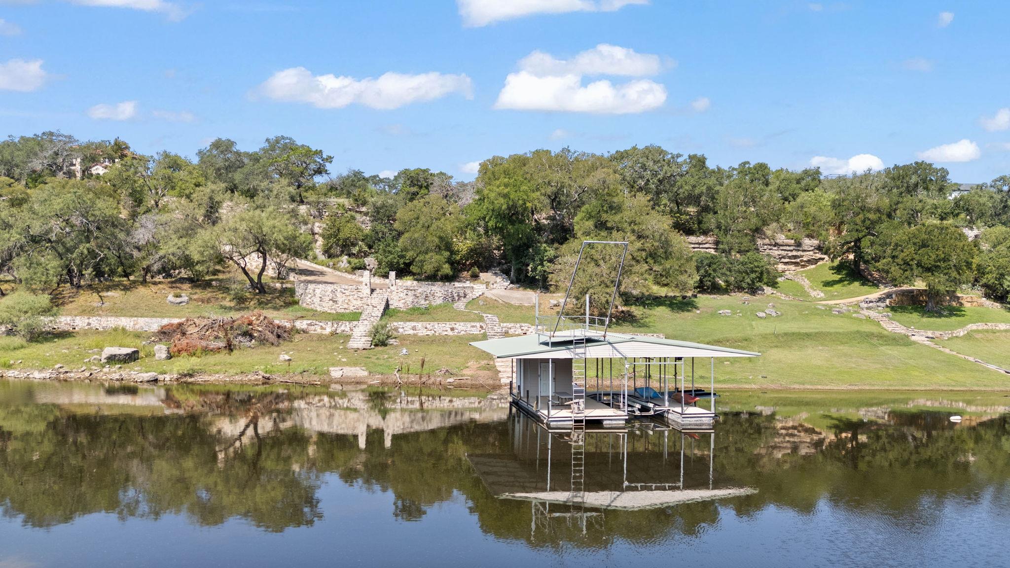 1517 Likeness Rd, Spicewood, TX 78669