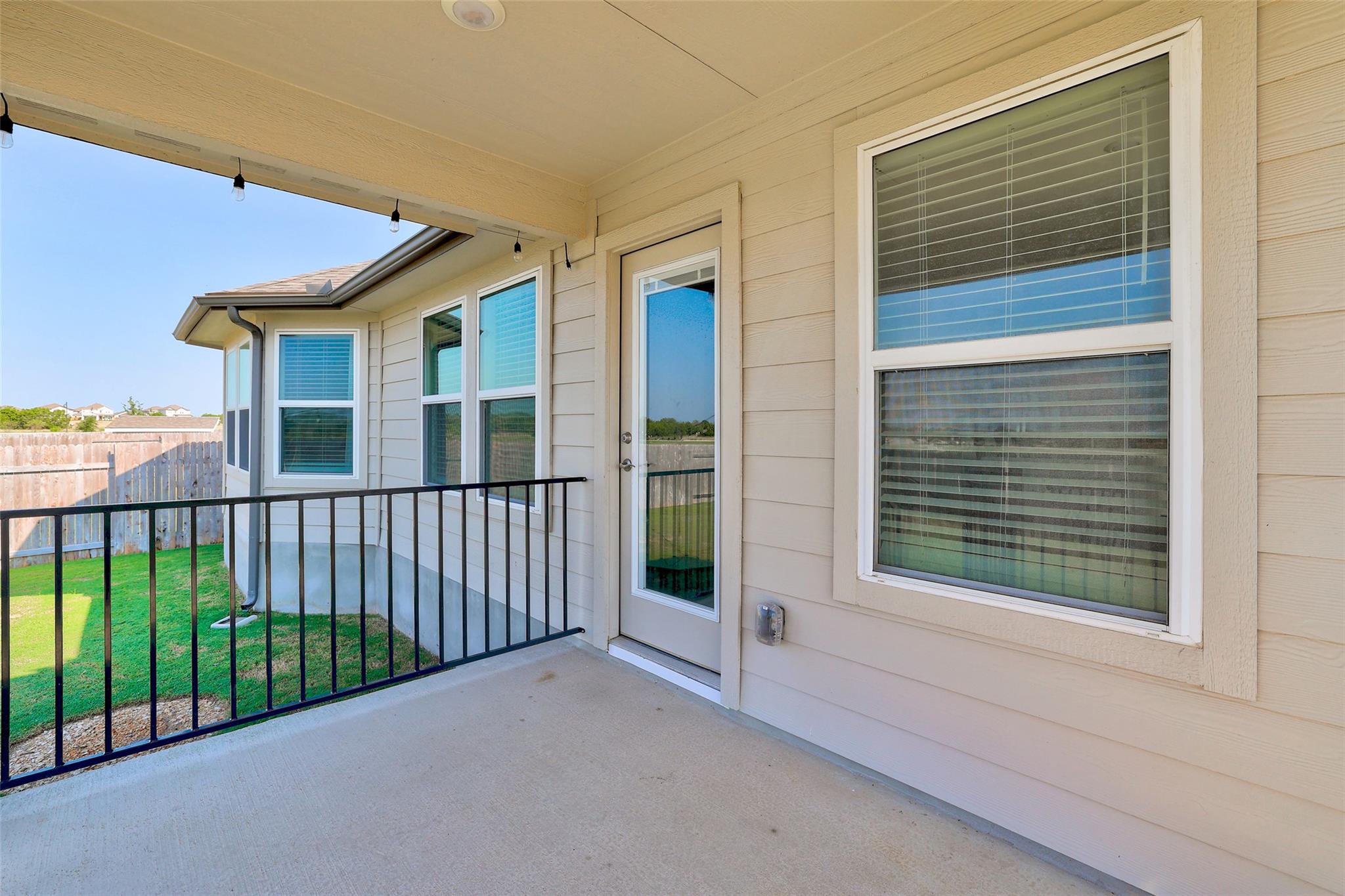 101 Skyview Farm Ln, Liberty Hill, TX 78642