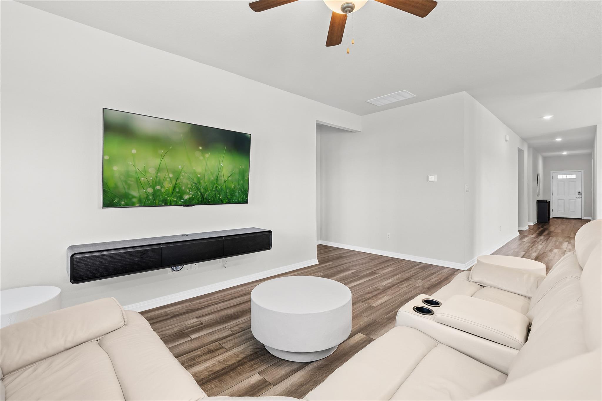 101 Skyview Farm Ln, Liberty Hill, TX 78642