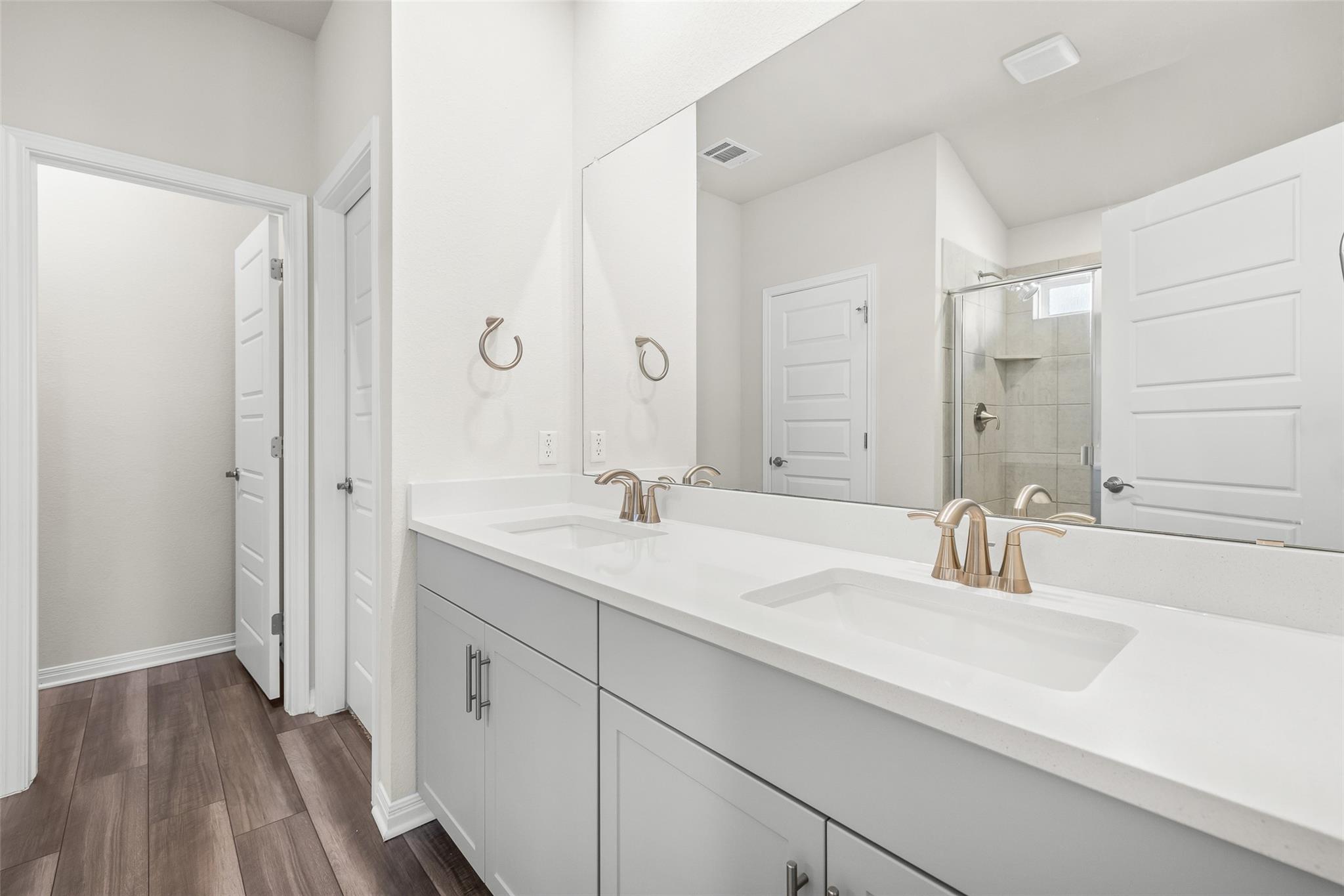 101 Skyview Farm Ln, Liberty Hill, TX 78642