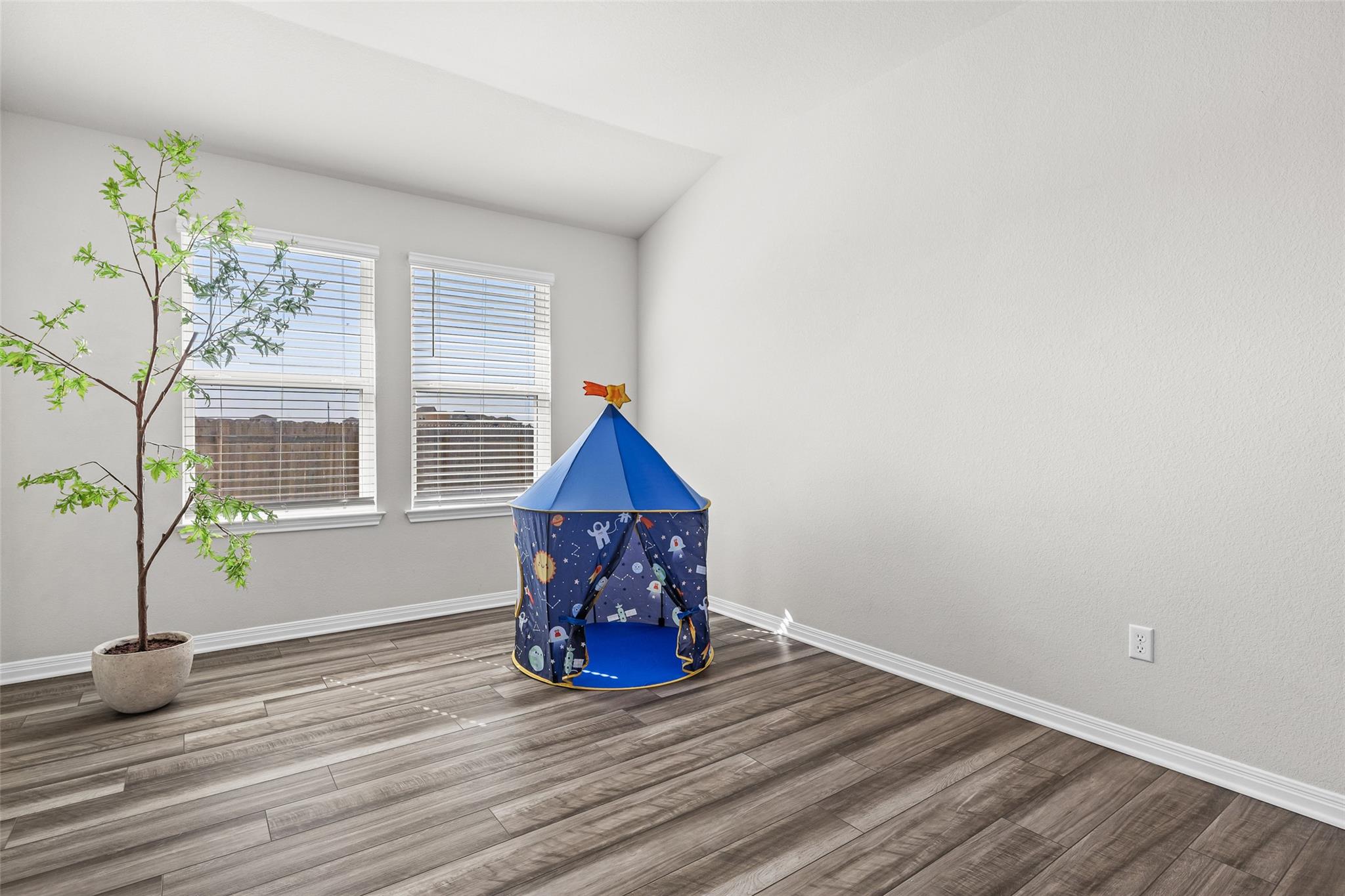 101 Skyview Farm Ln, Liberty Hill, TX 78642