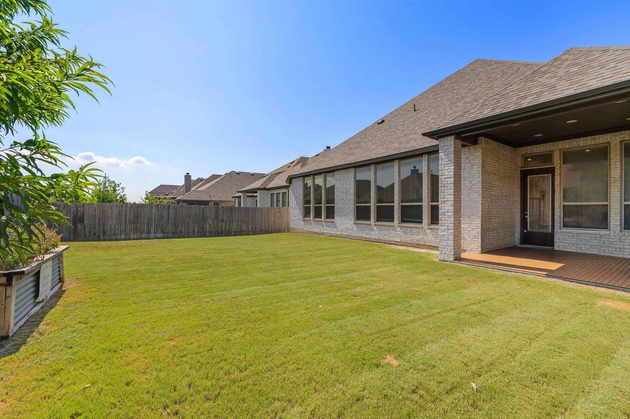 2009 Discovery Well Dr, Liberty Hill, TX 78642