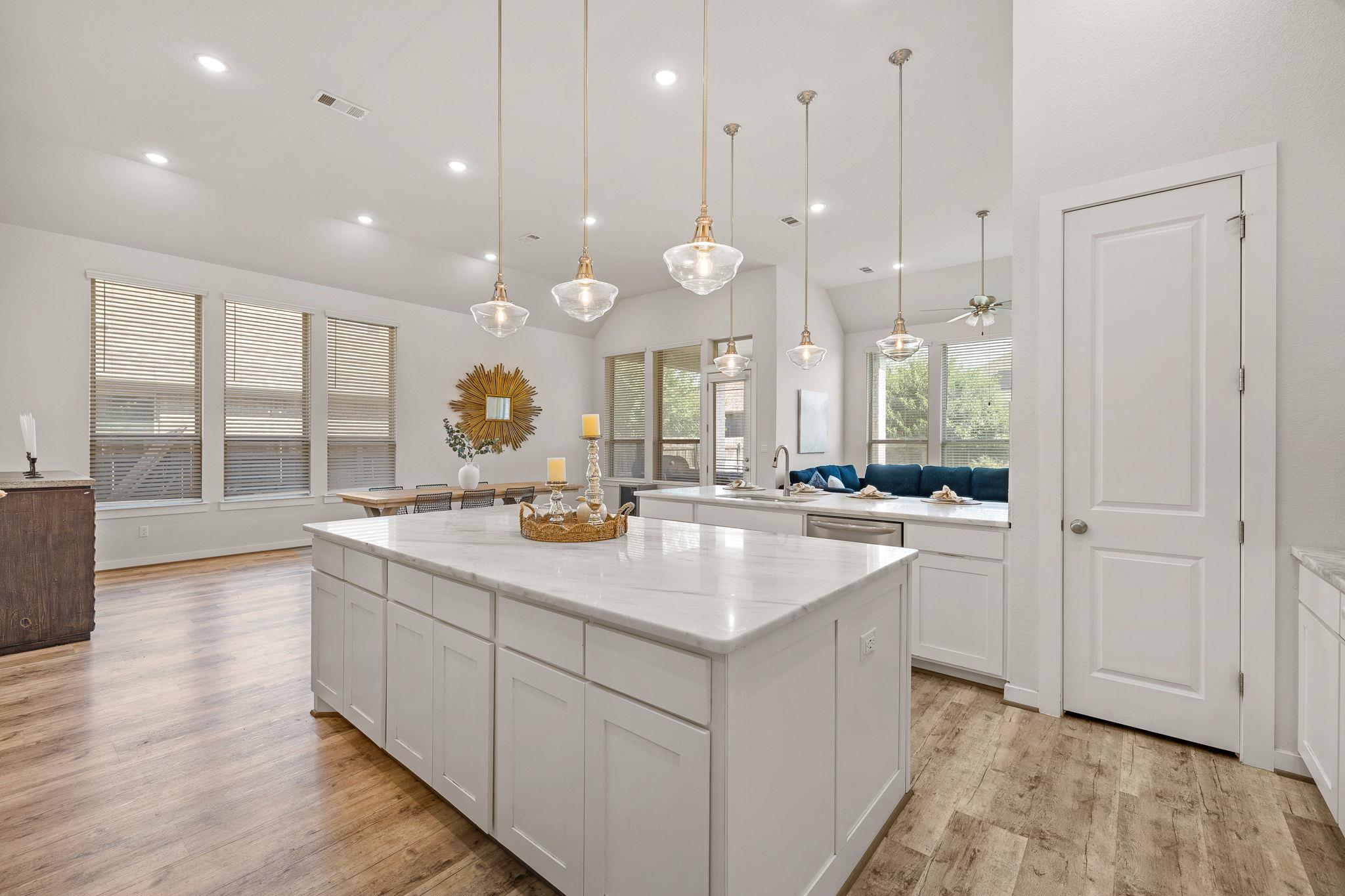 2009 Discovery Well Dr, Liberty Hill, TX 78642